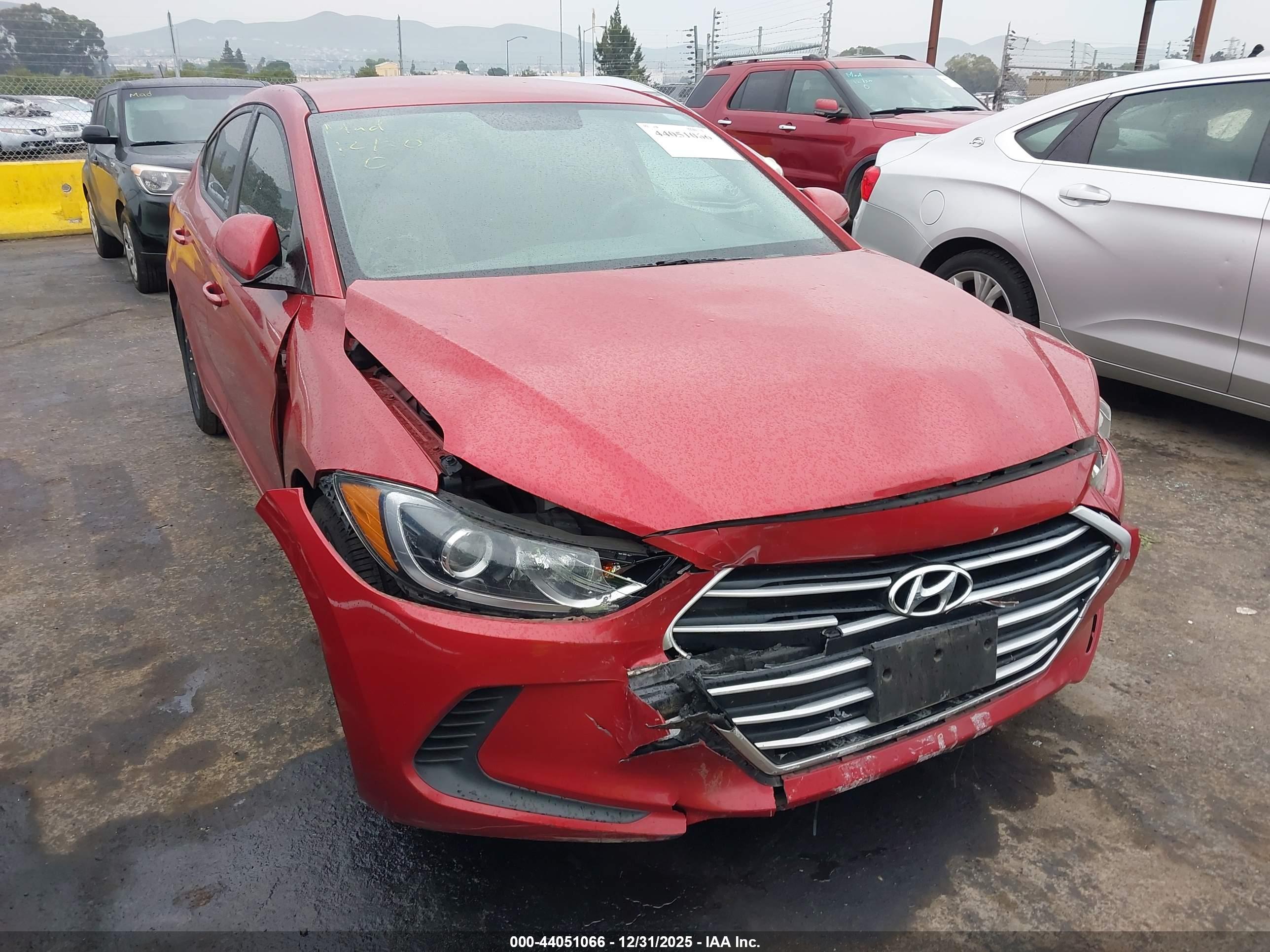 HYUNDAI ELANTRA image 6