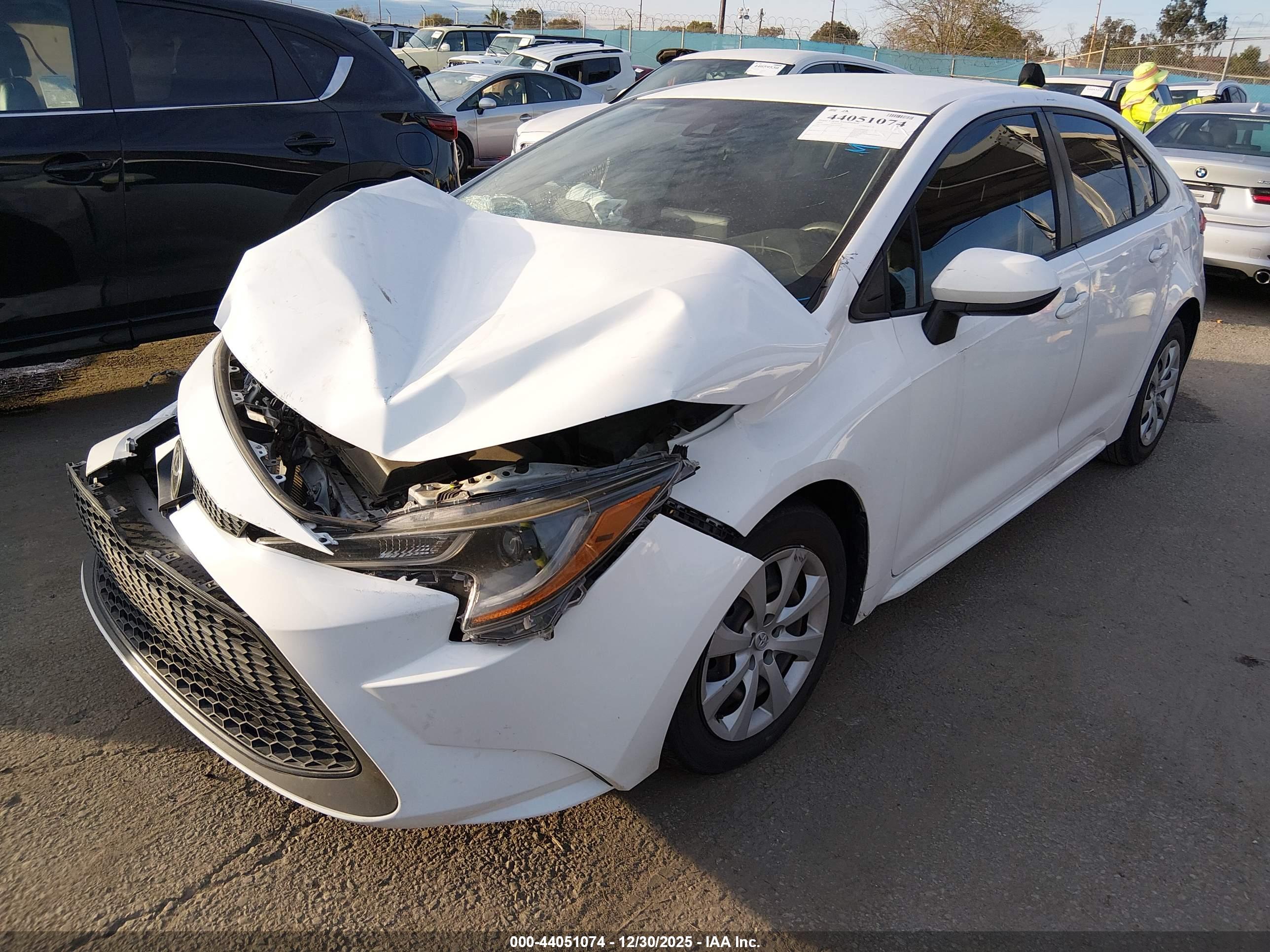 TOYOTA COROLLA image 2