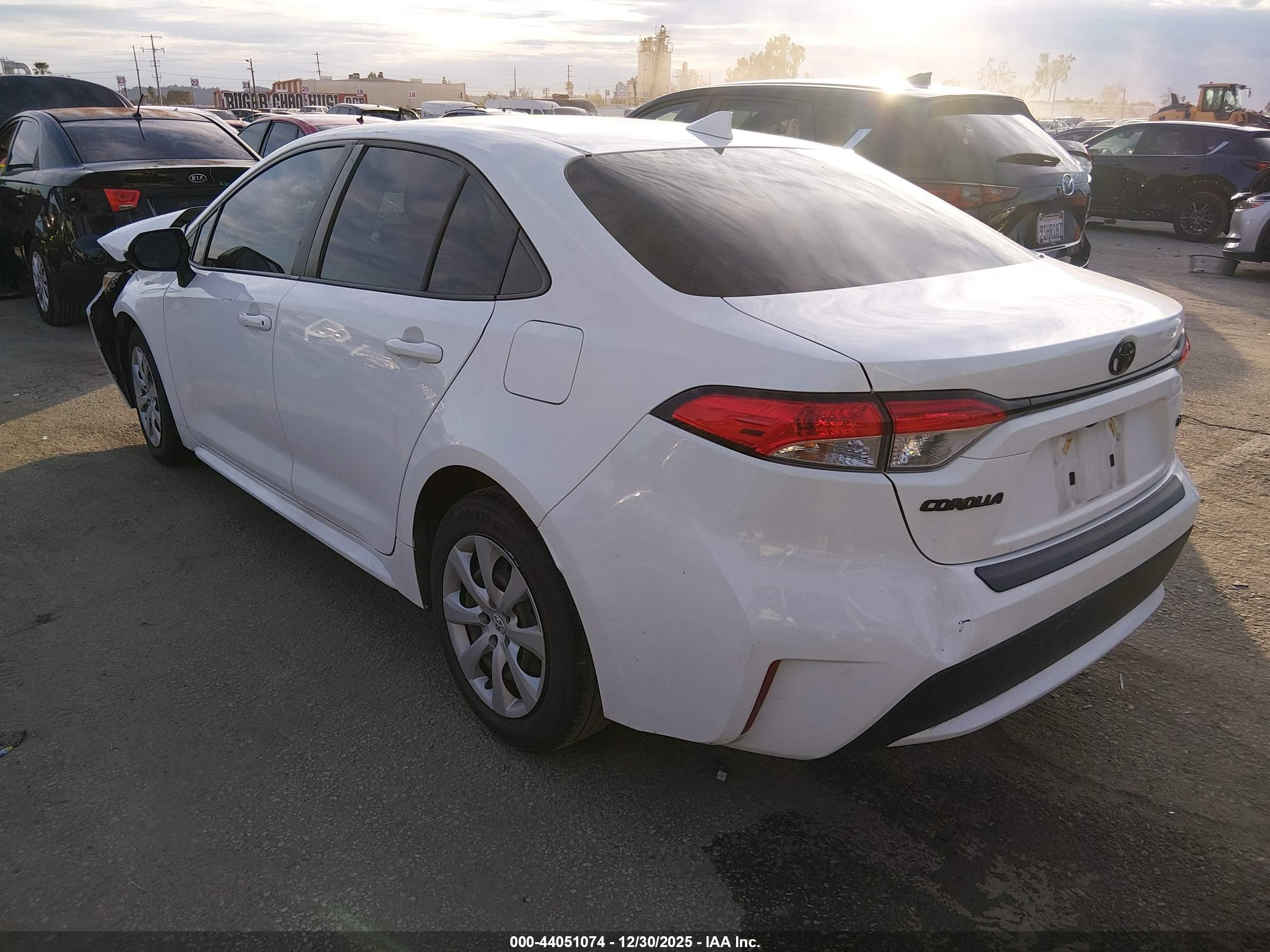 TOYOTA COROLLA image 3