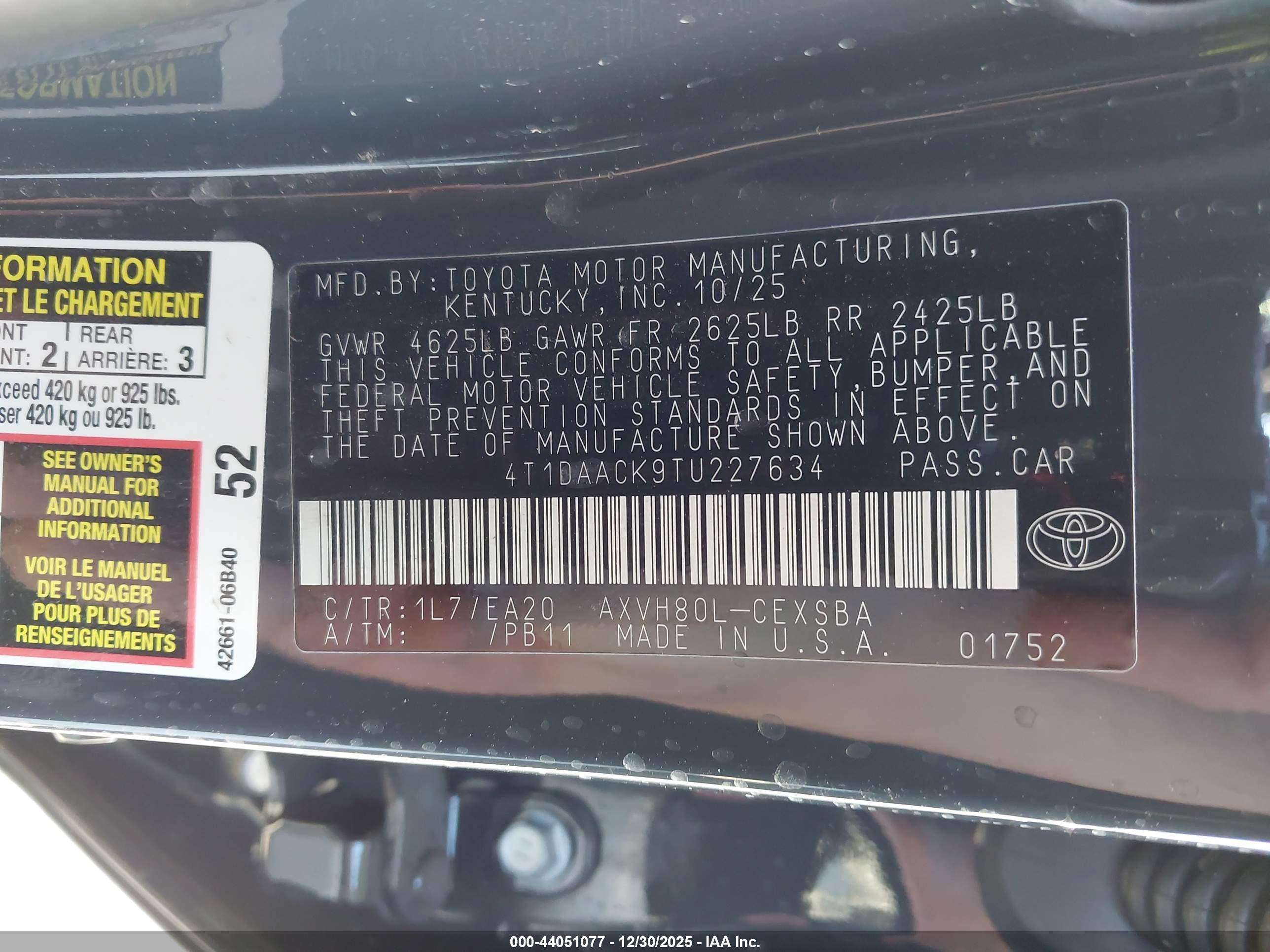 TOYOTA CAMRY image 9