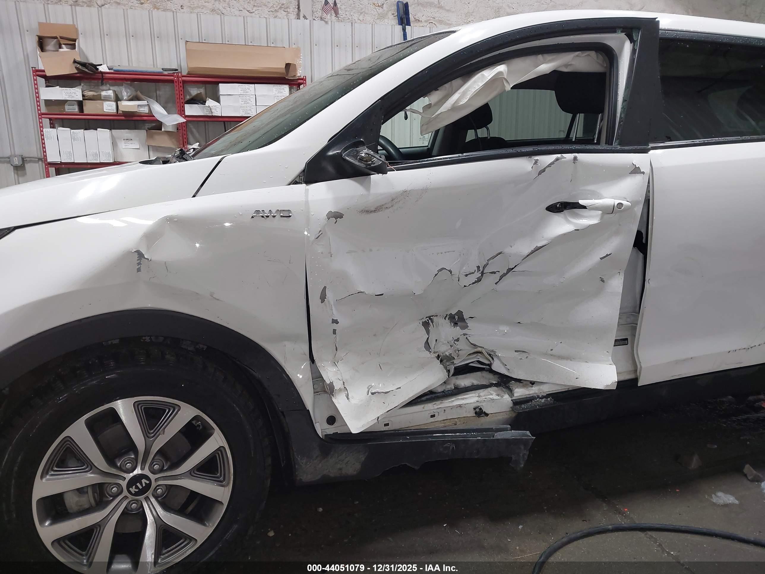 KIA SPORTAGE image 6