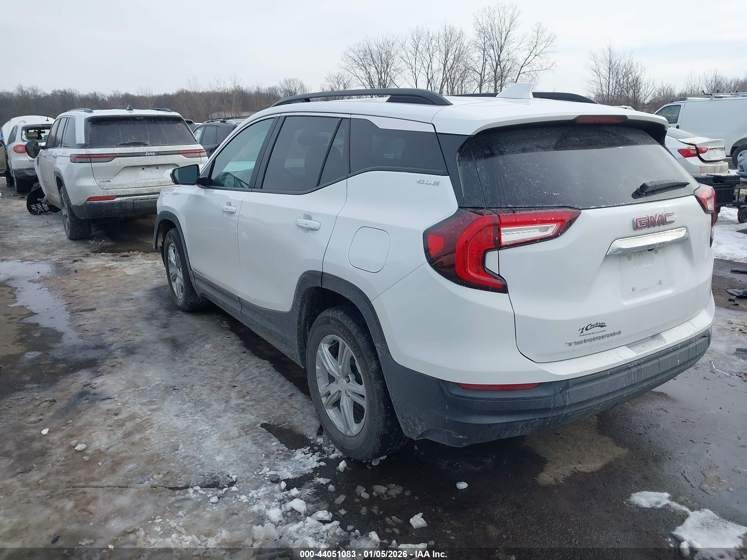 GMC TERRAIN image 3
