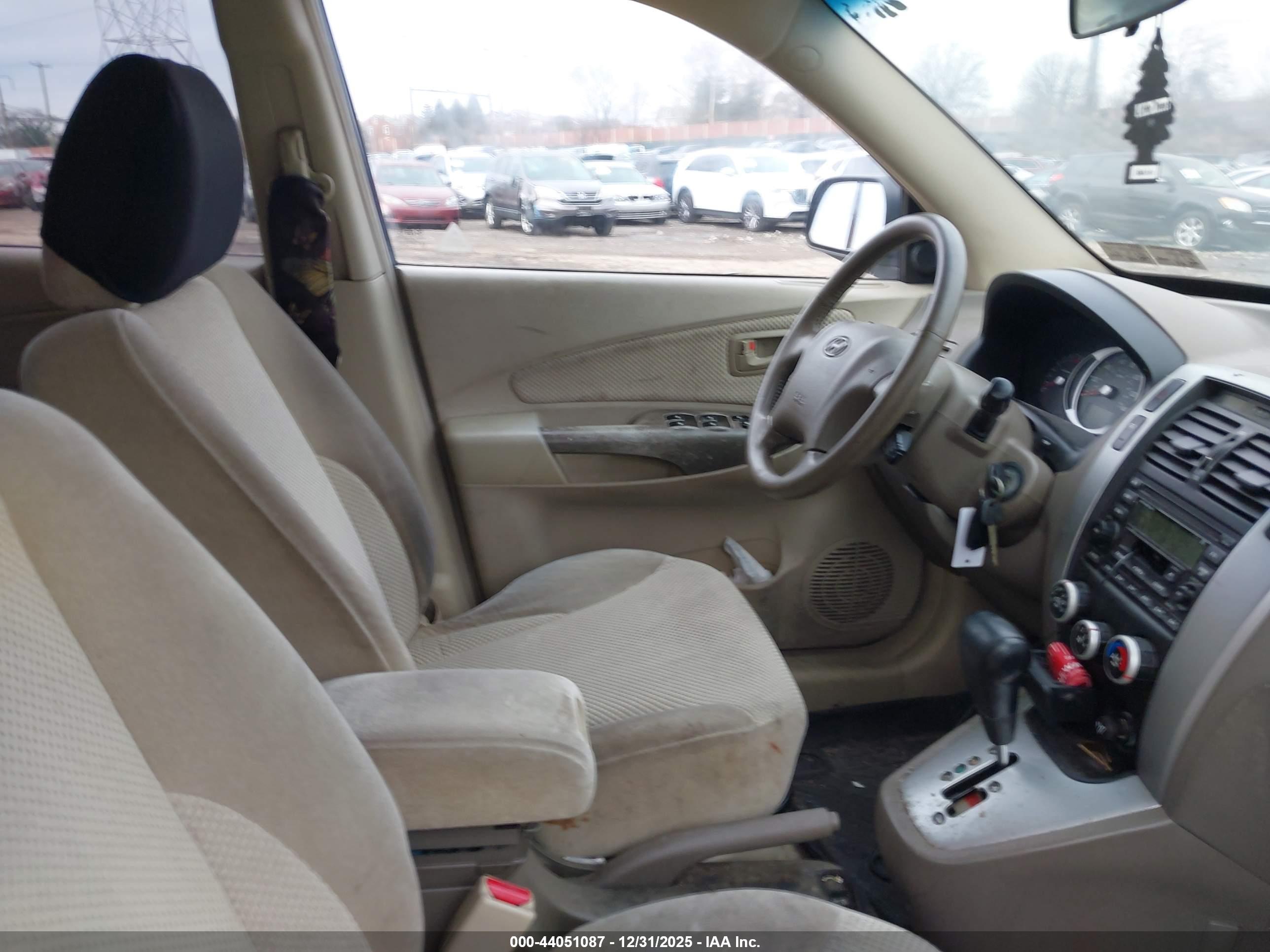 HYUNDAI TUCSON image 5