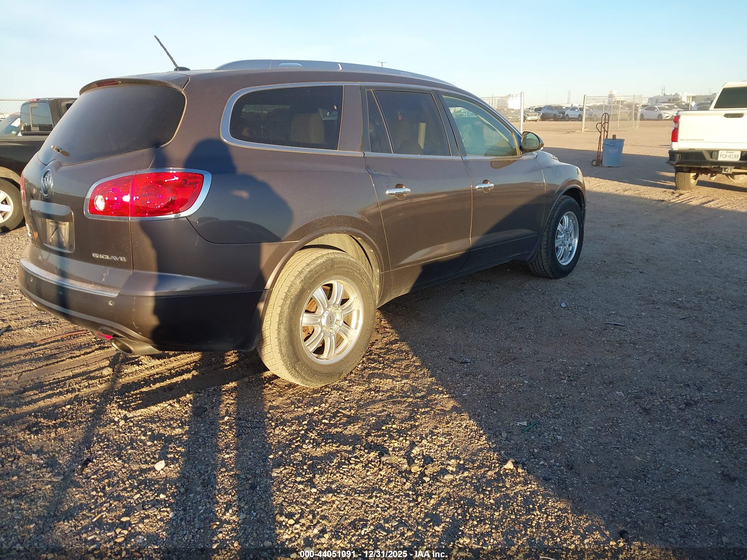BUICK ENCLAVE image 4