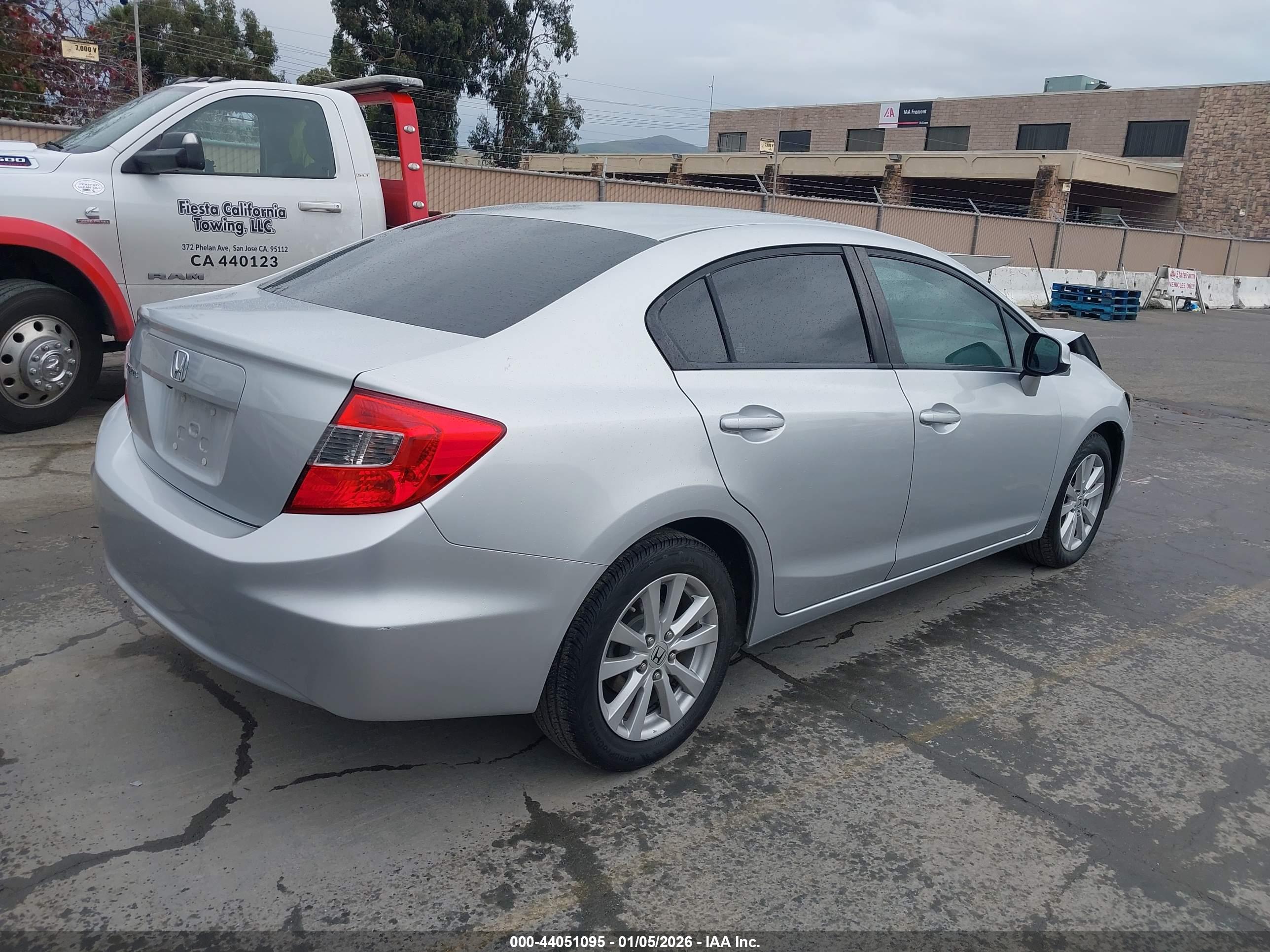 HONDA CIVIC image 4