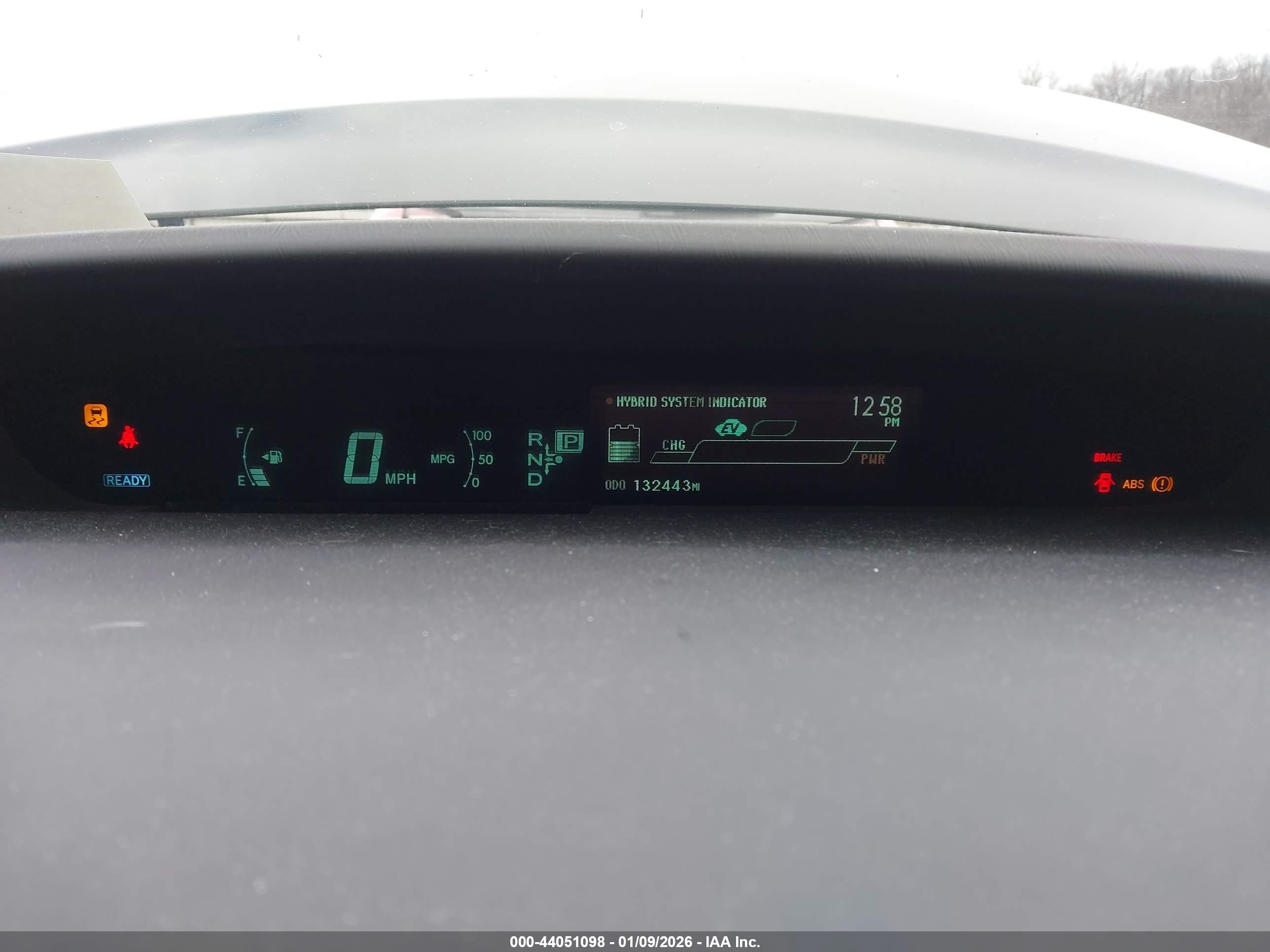 TOYOTA PRIUS image 7