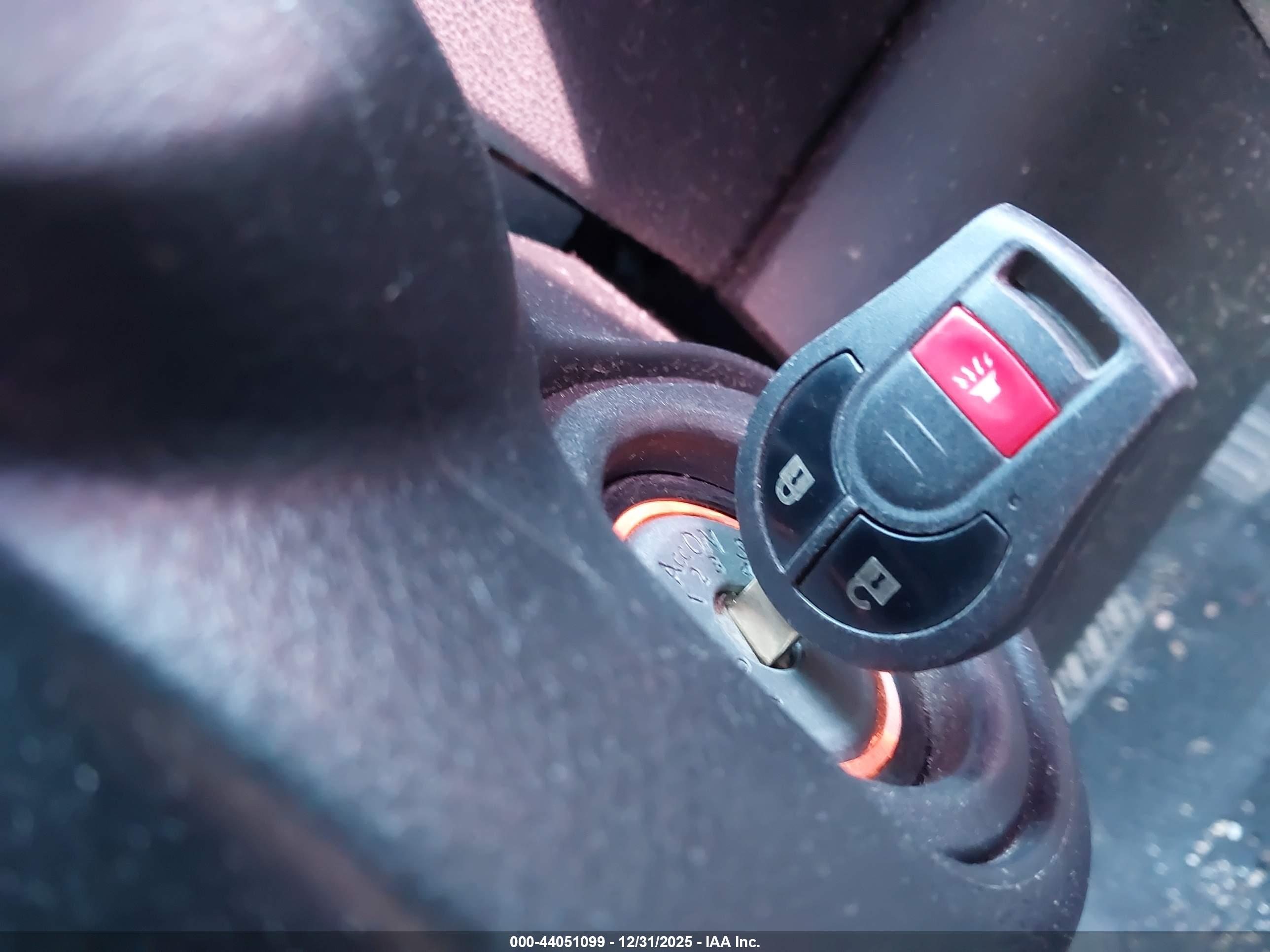 NISSAN ROGUE image 11