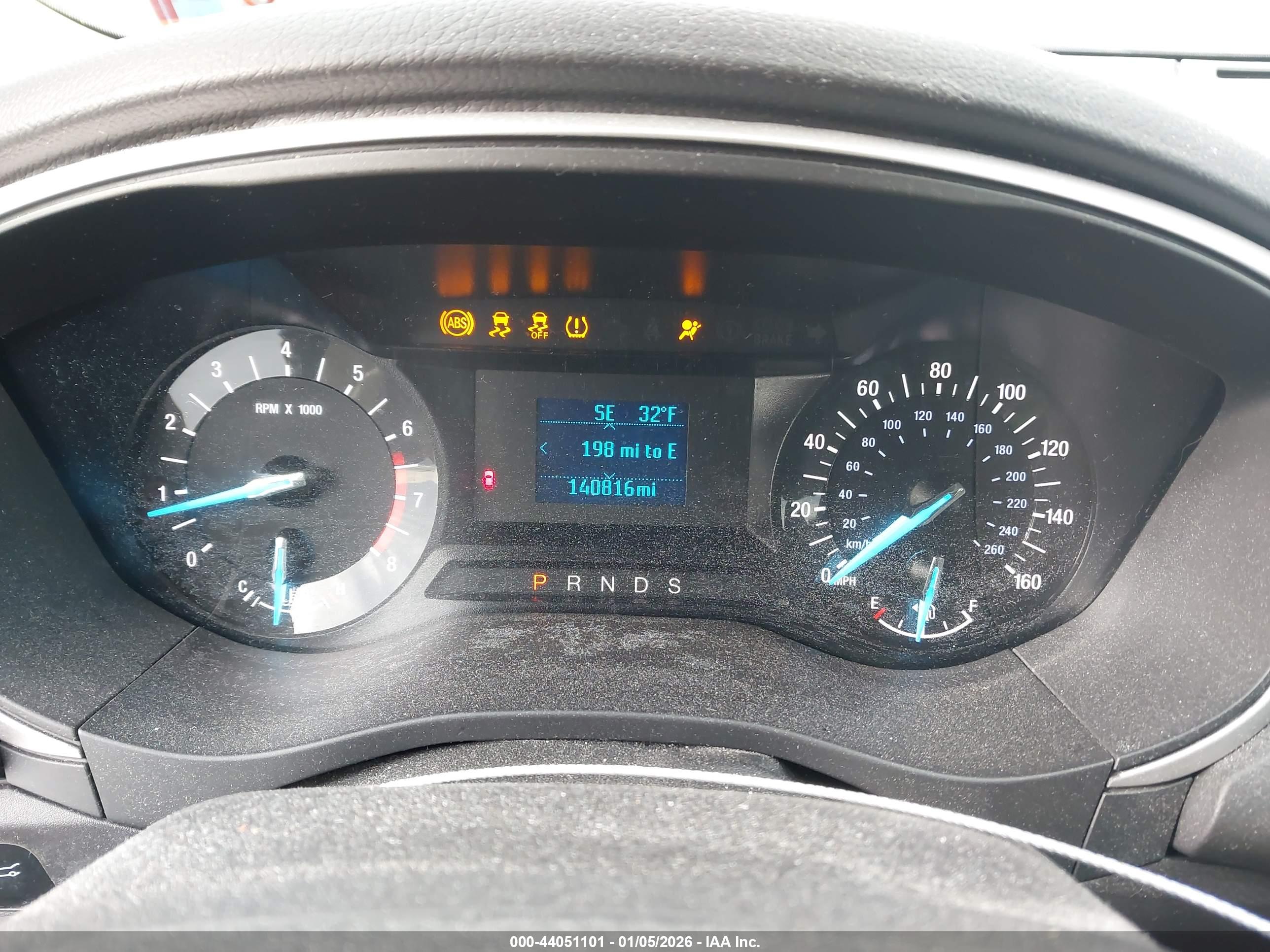 FORD FUSION image 7