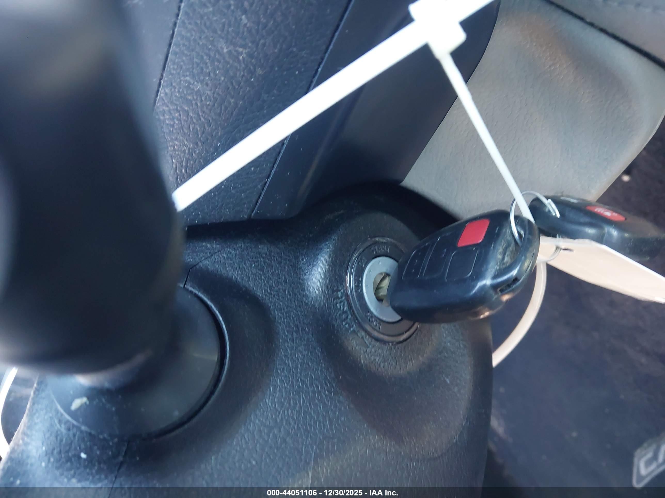 TOYOTA CAMRY image 11