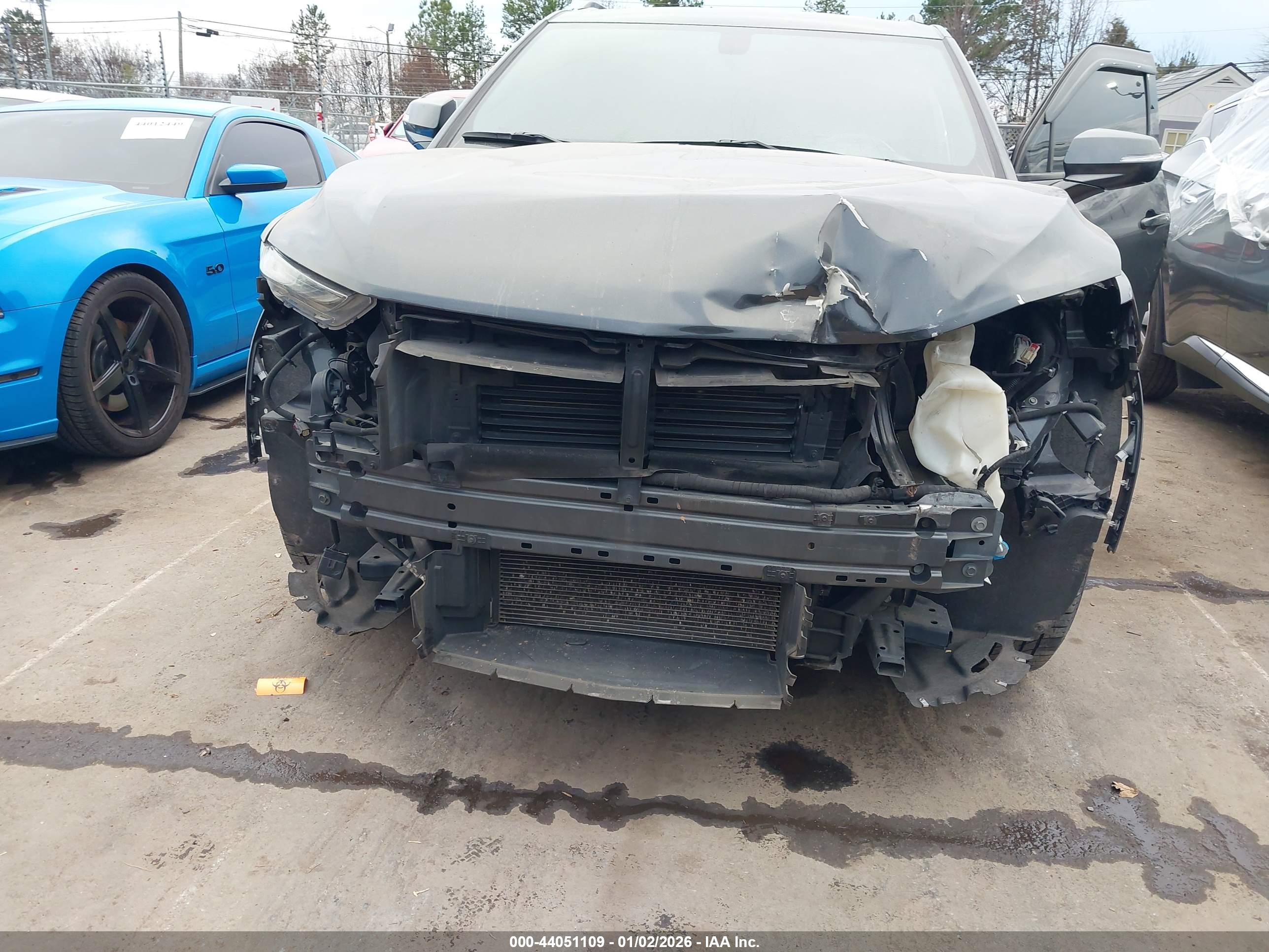 CHEVROLET BLAZER image 6