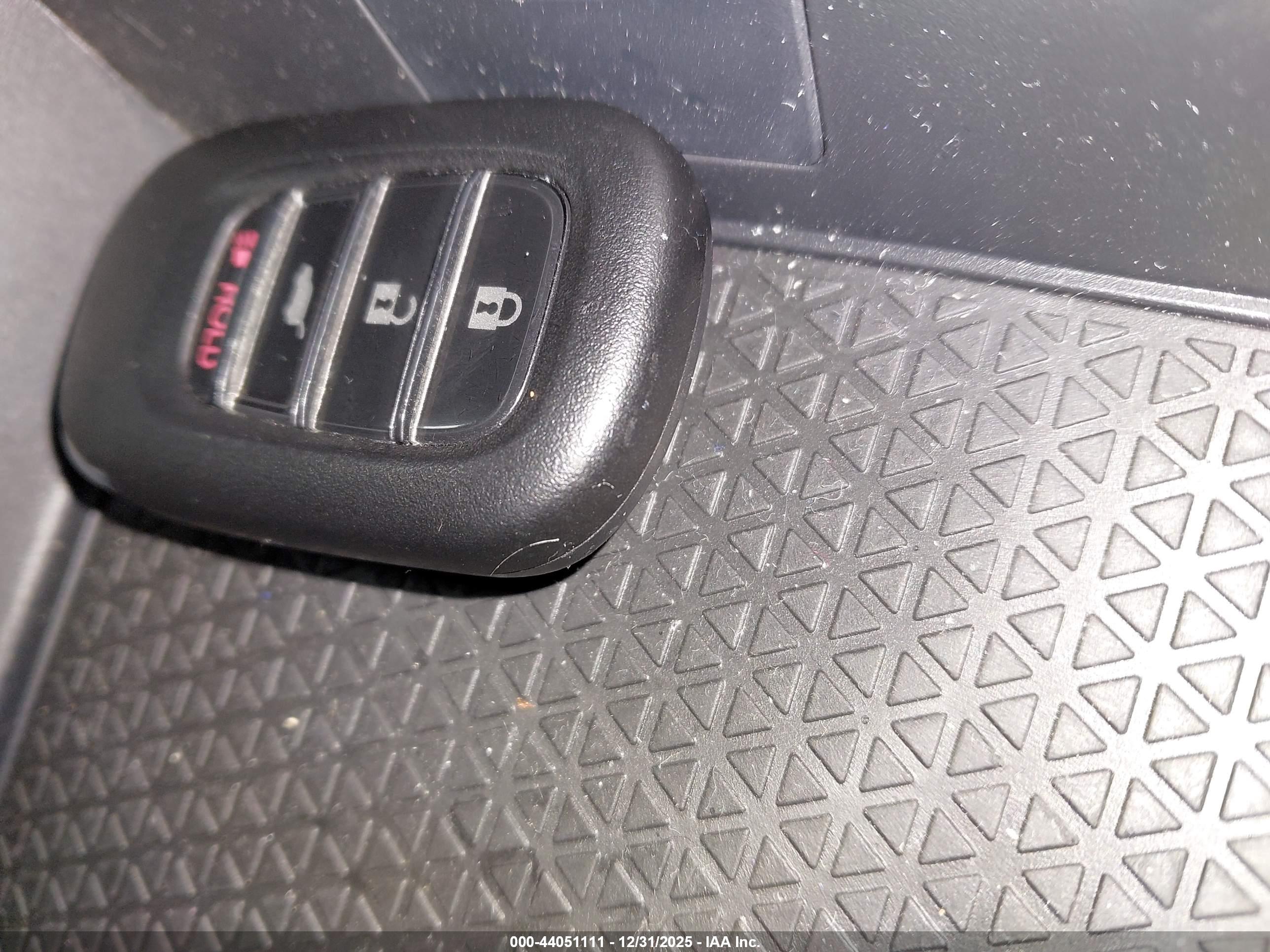 HONDA CR-V image 11