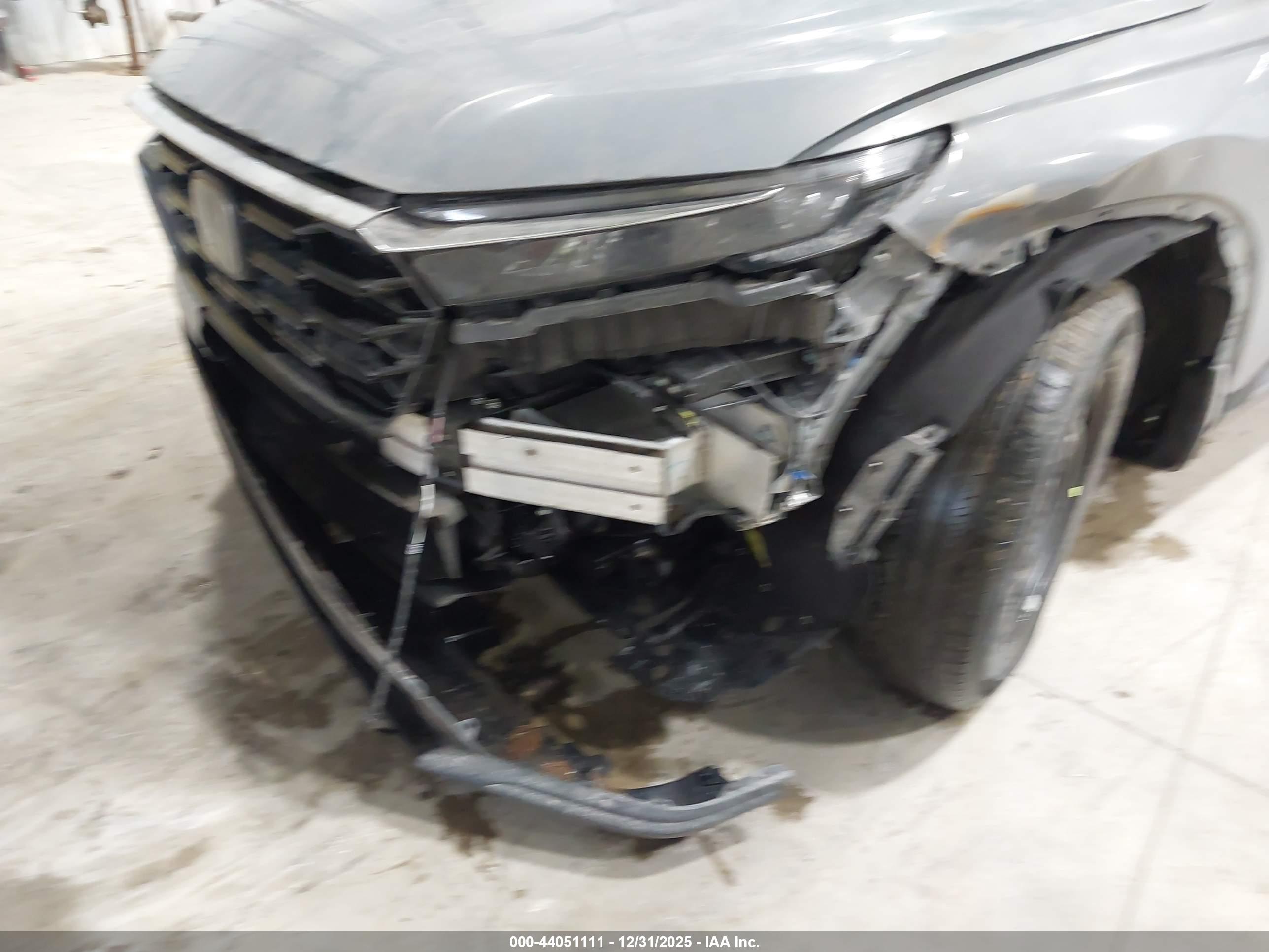 HONDA CR-V image 6