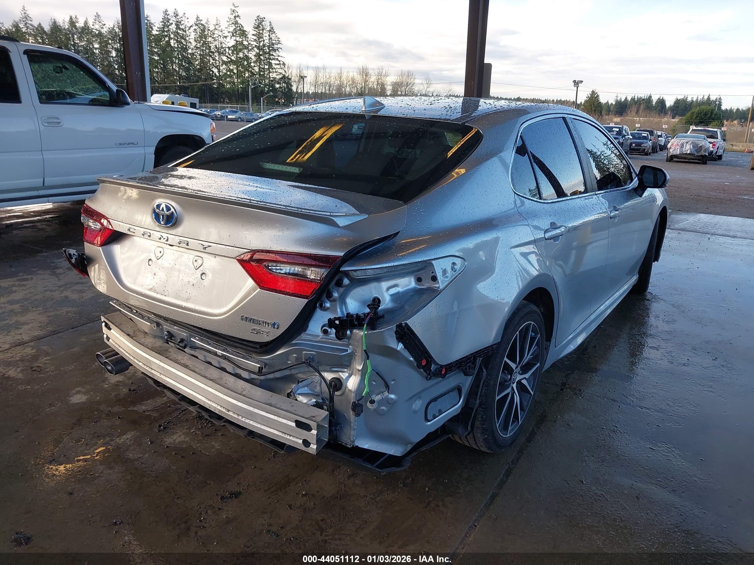 TOYOTA CAMRY image 4