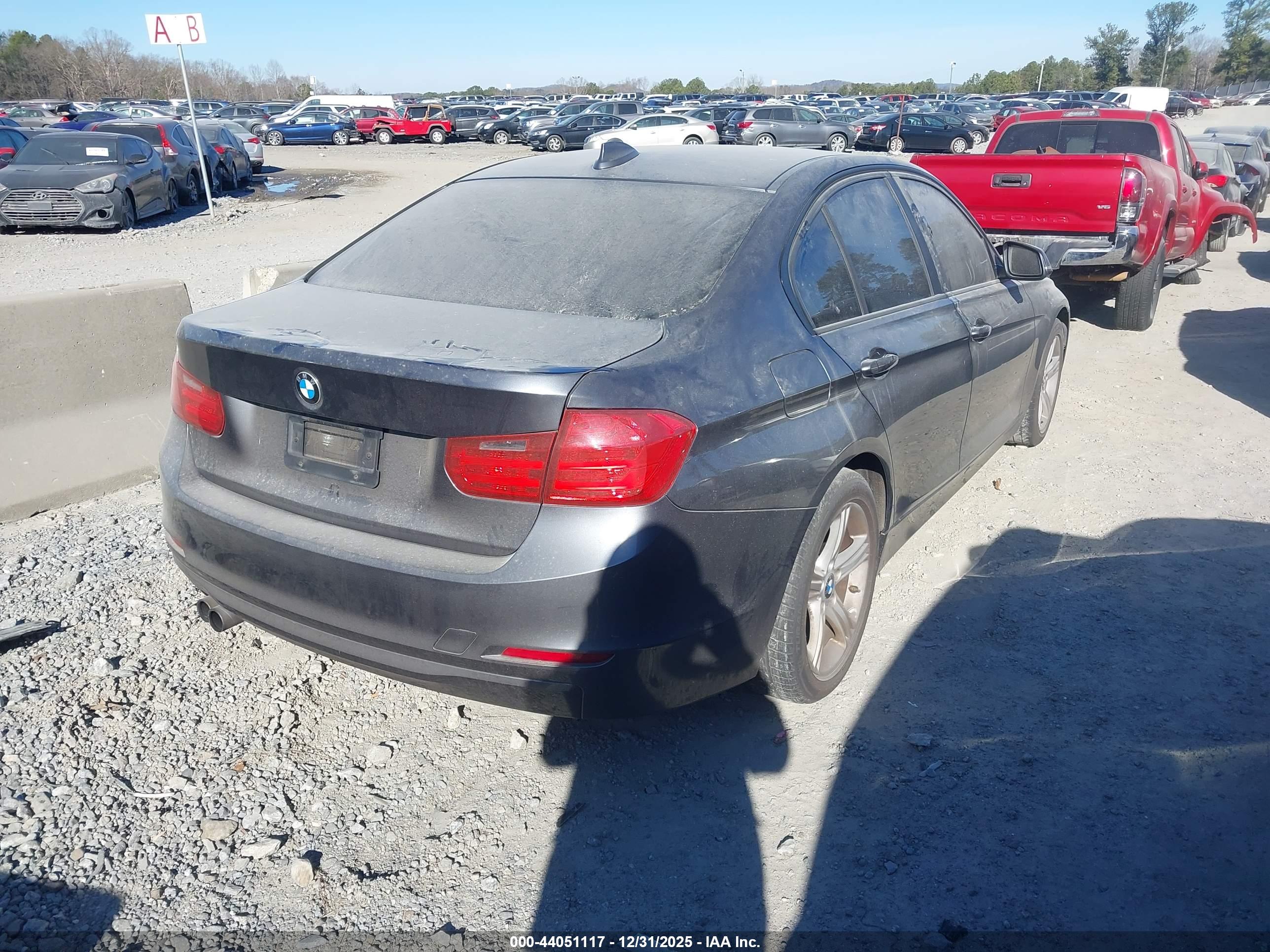BMW 328I image 4