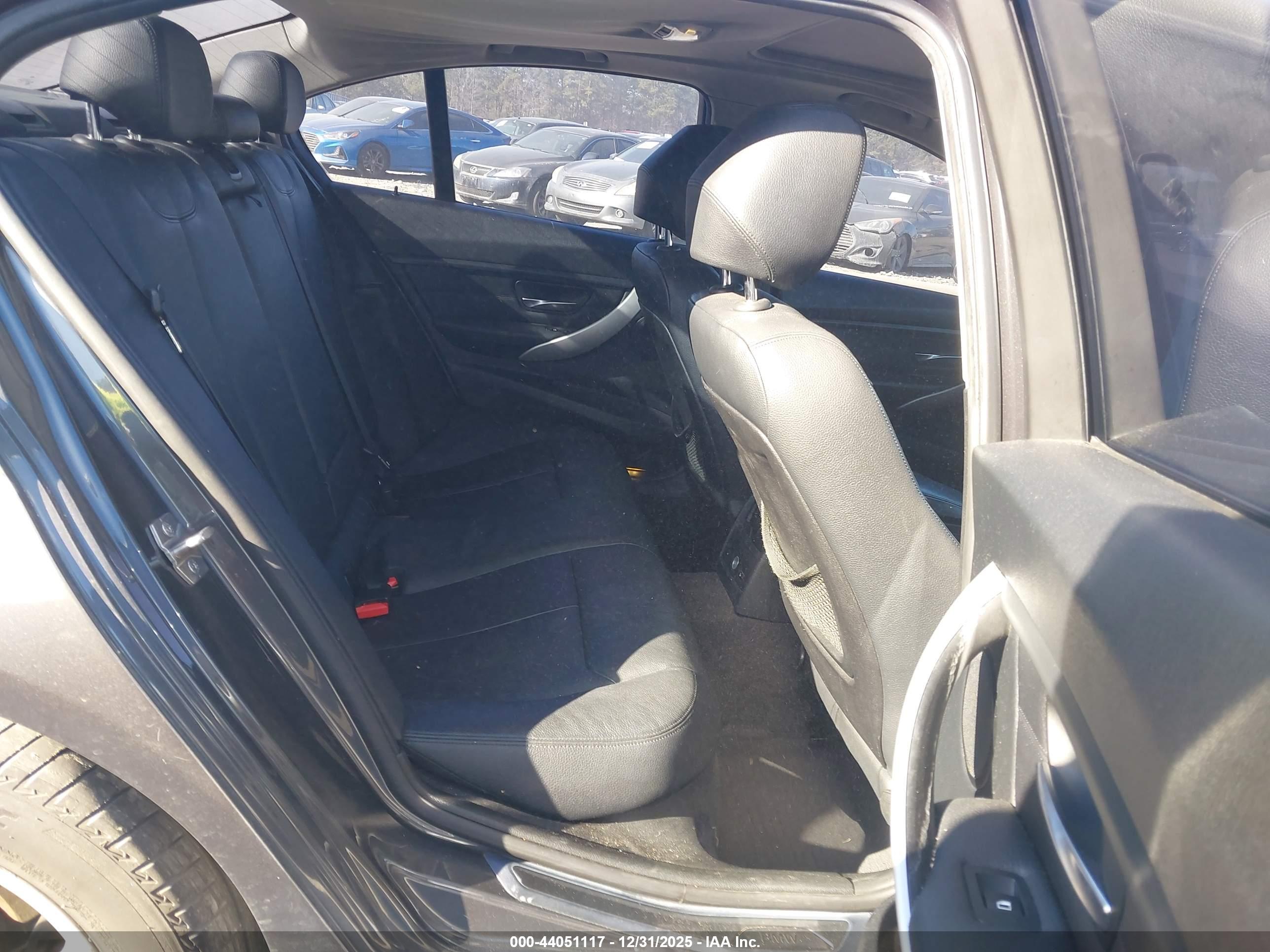 BMW 328I image 8