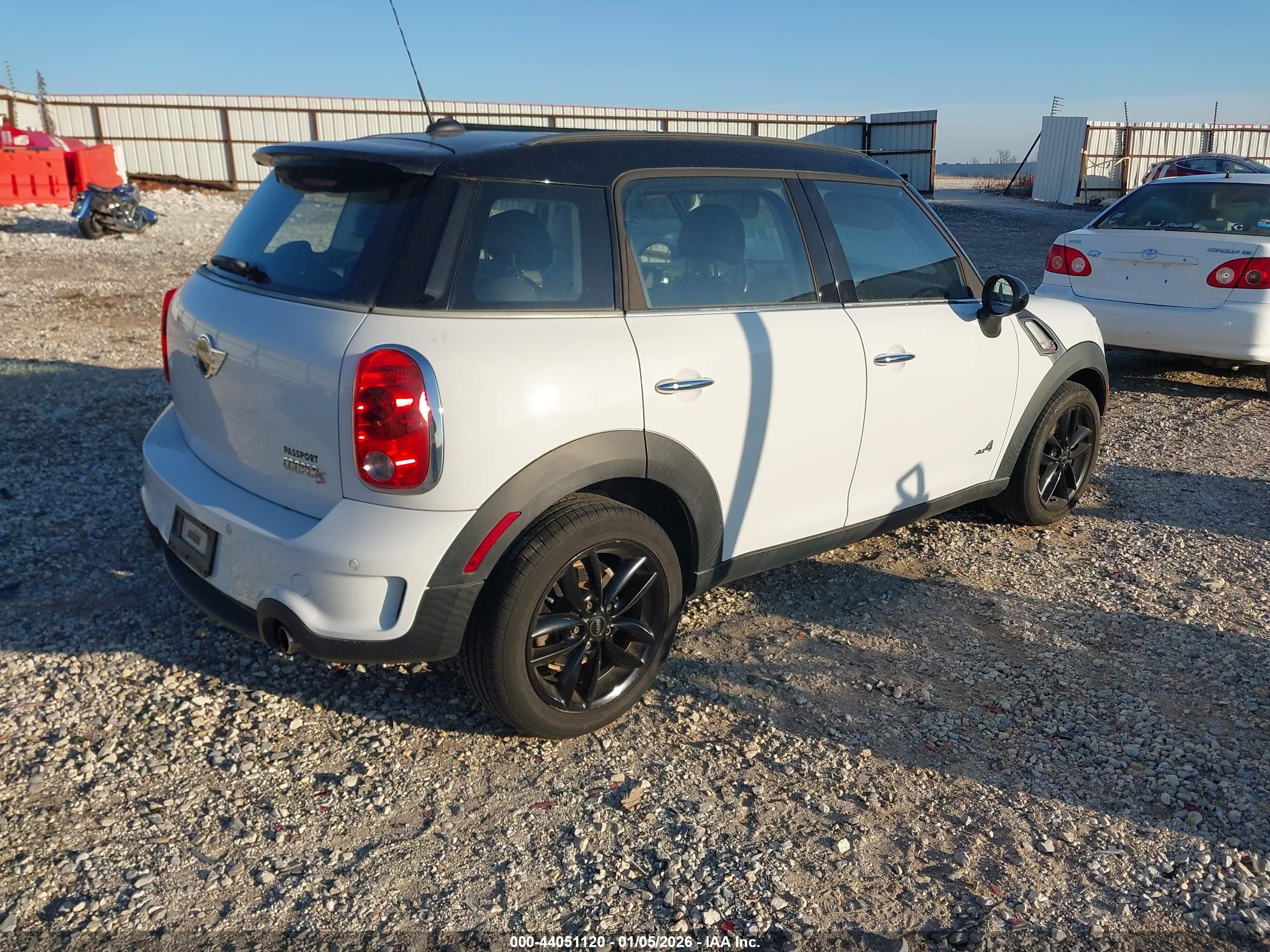 MINI COOPER image 4
