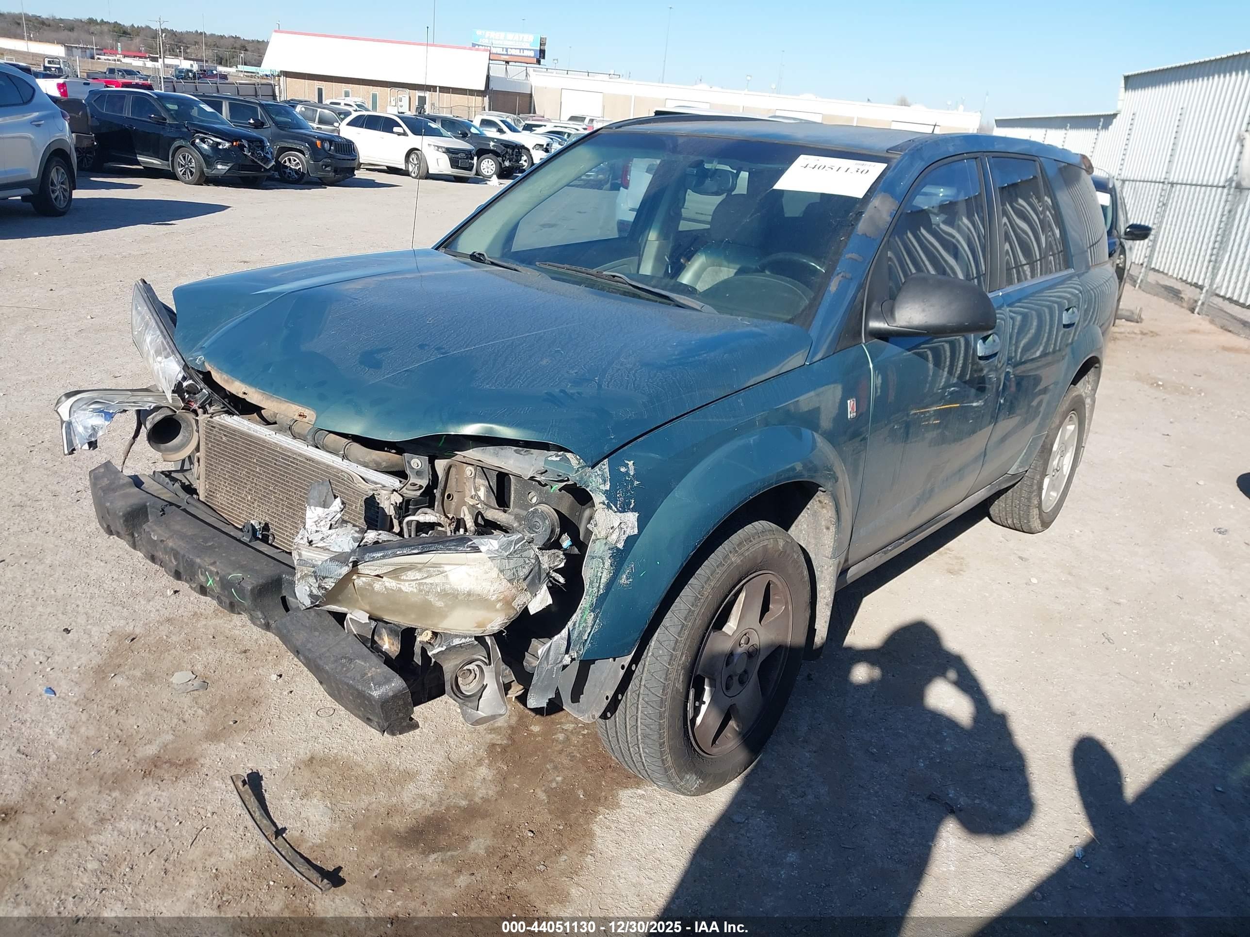 SATURN VUE image 2