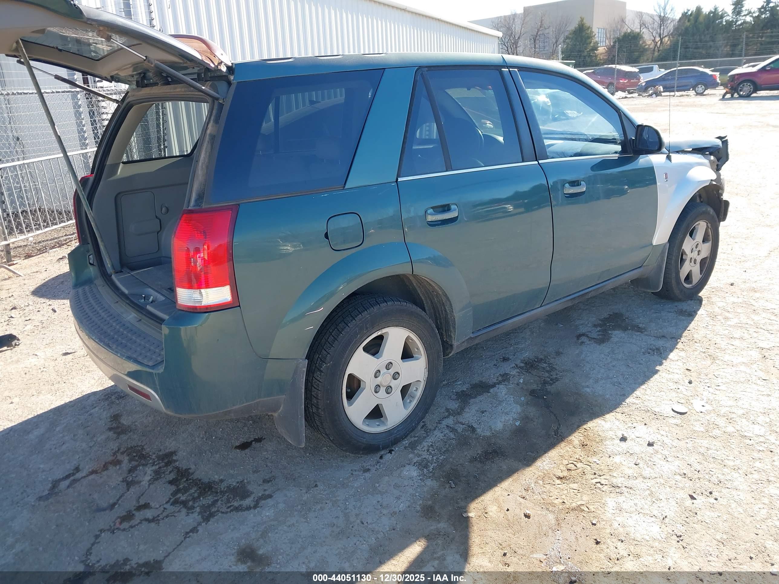 SATURN VUE image 4