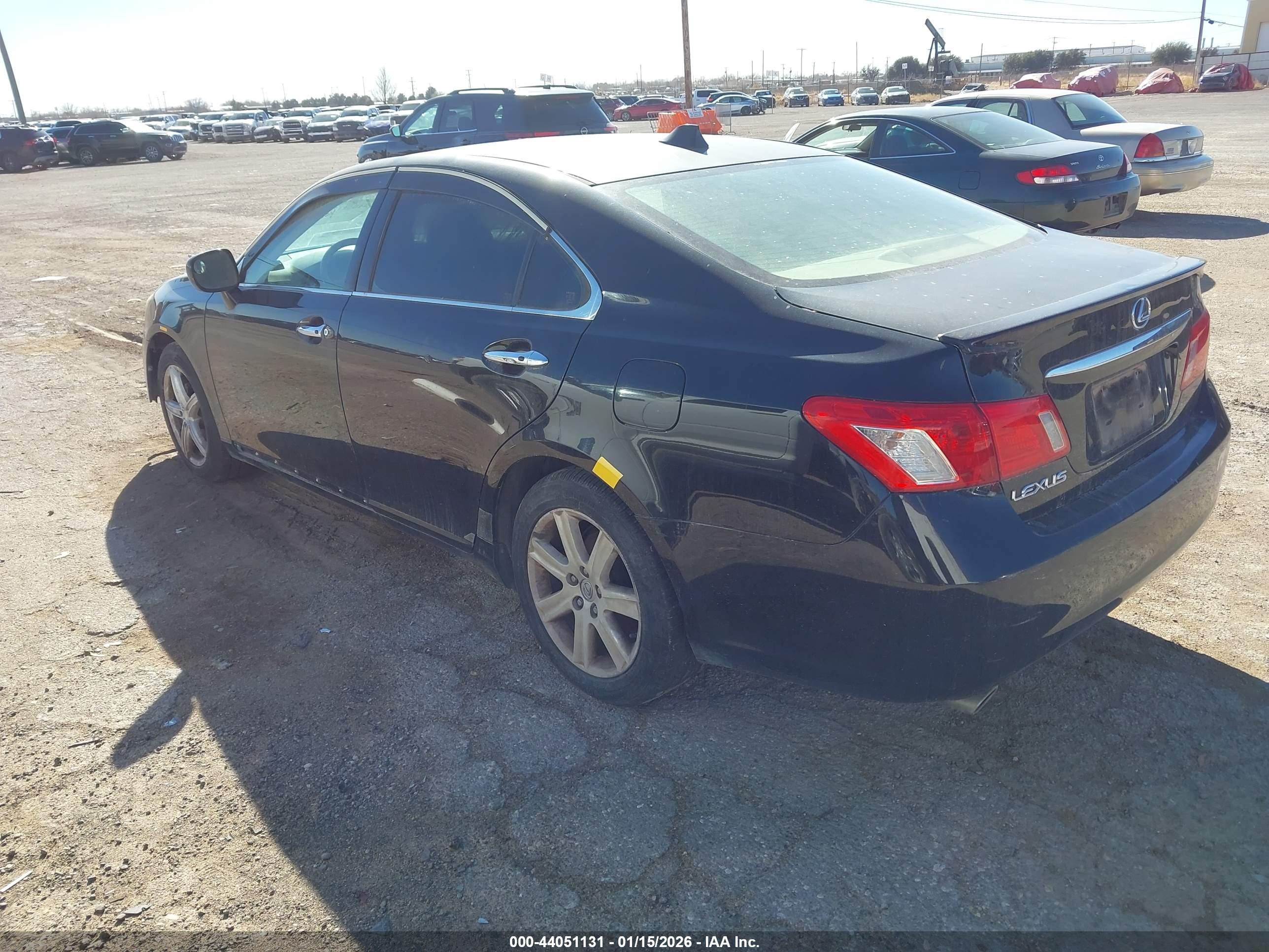 LEXUS ES image 3