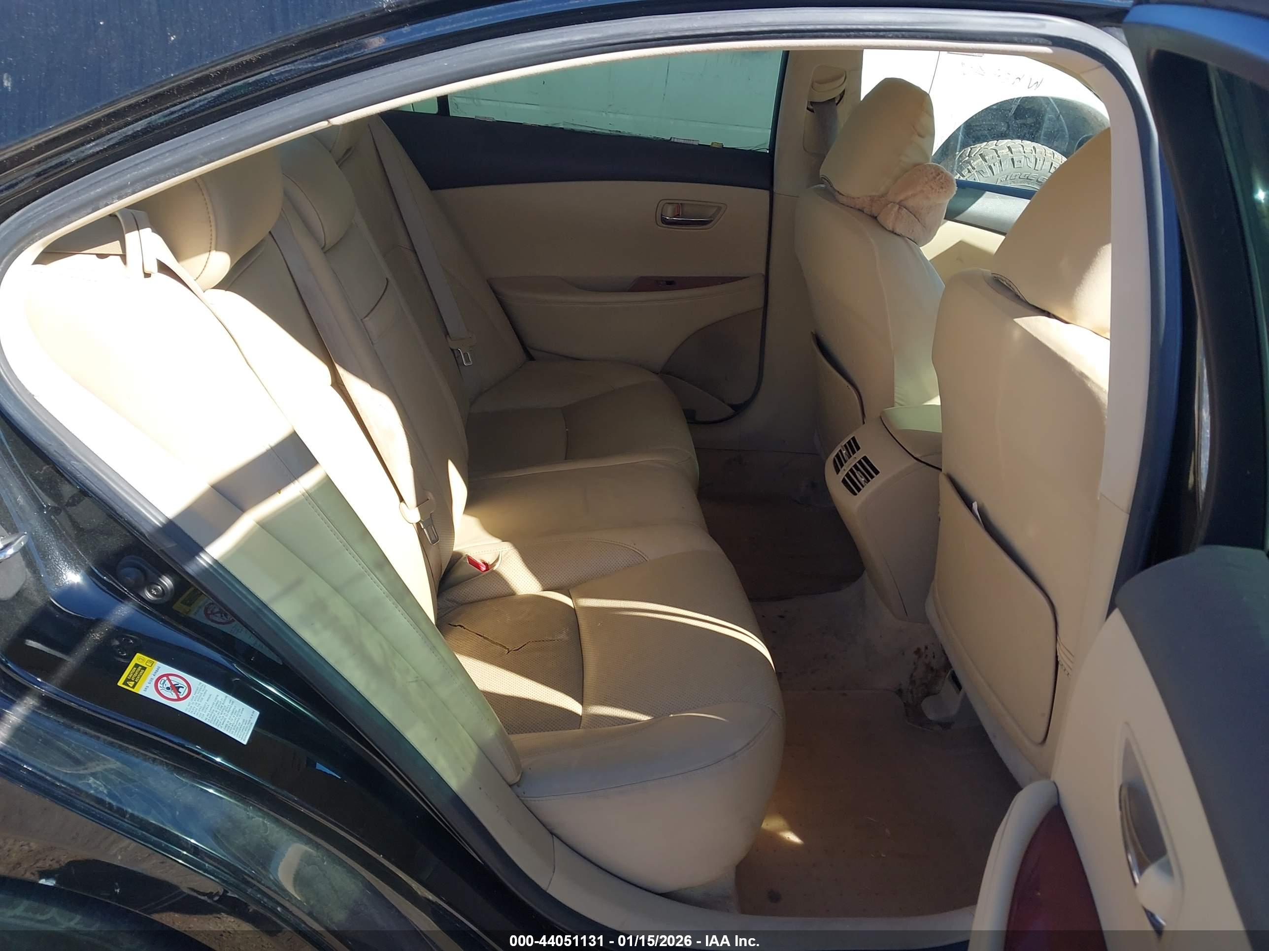 LEXUS ES image 8
