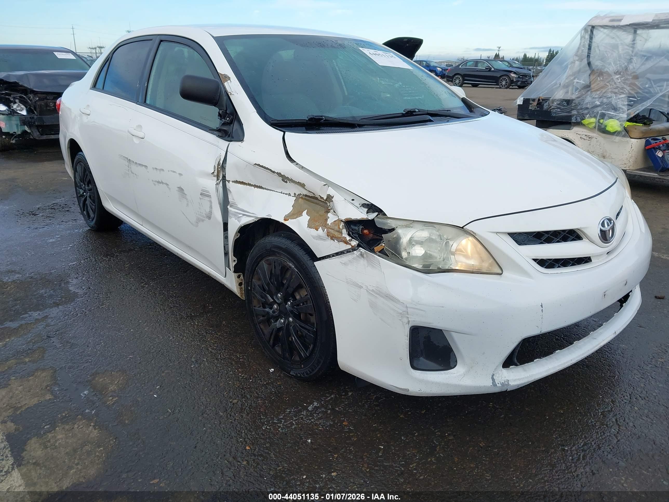 TOYOTA COROLLA image 6