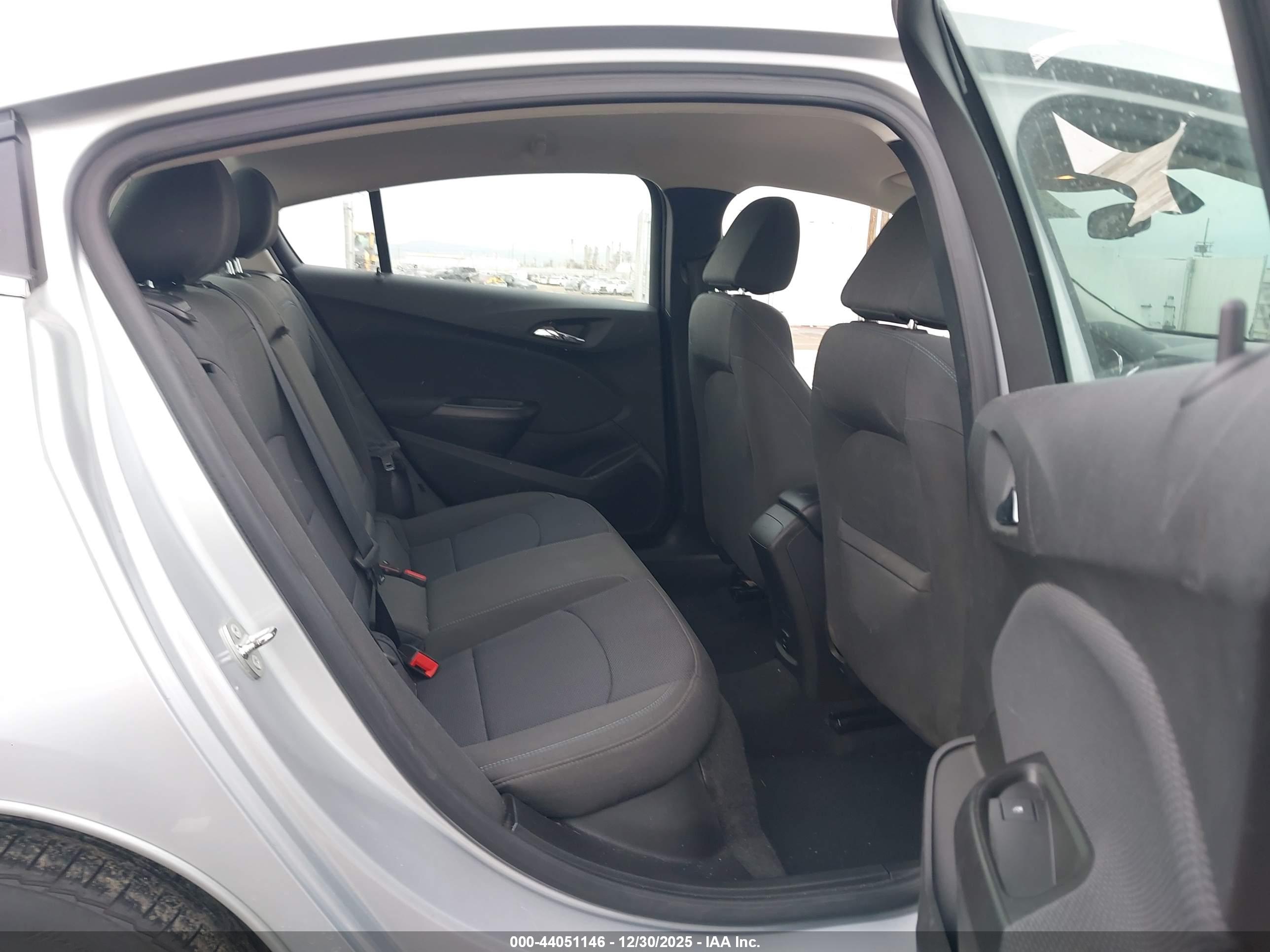 CHEVROLET CRUZE image 8