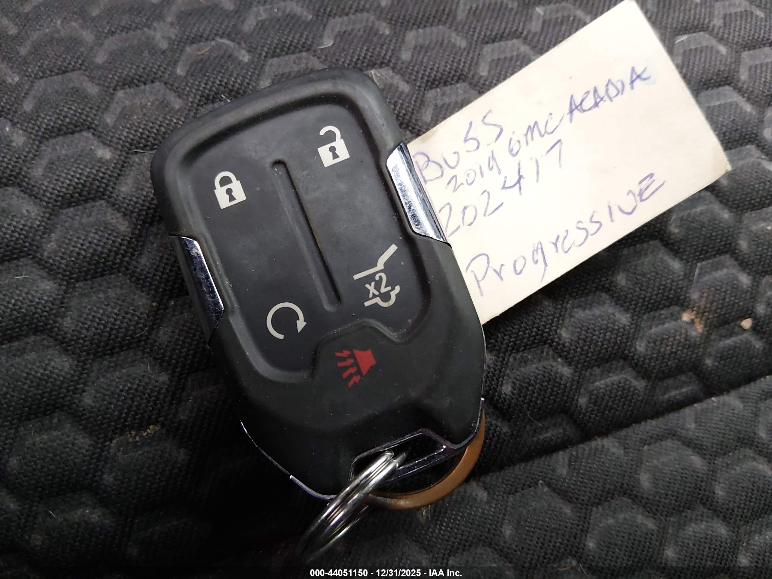 GMC ACADIA image 11