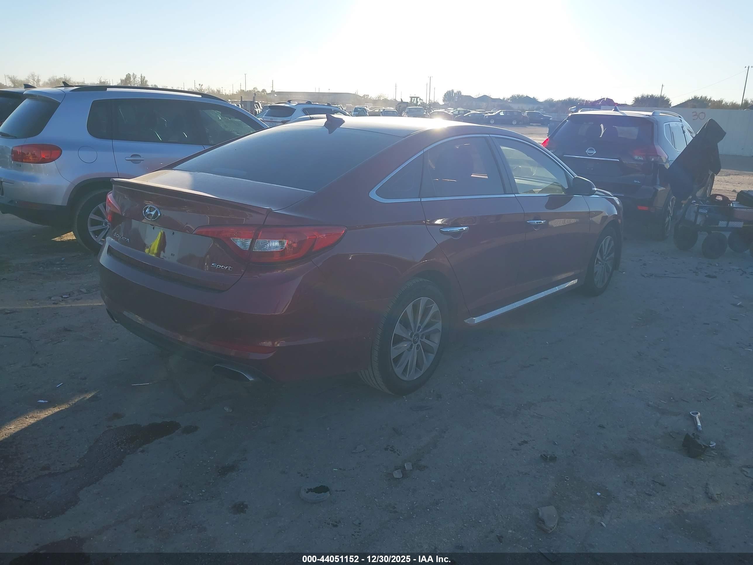 HYUNDAI SONATA image 4
