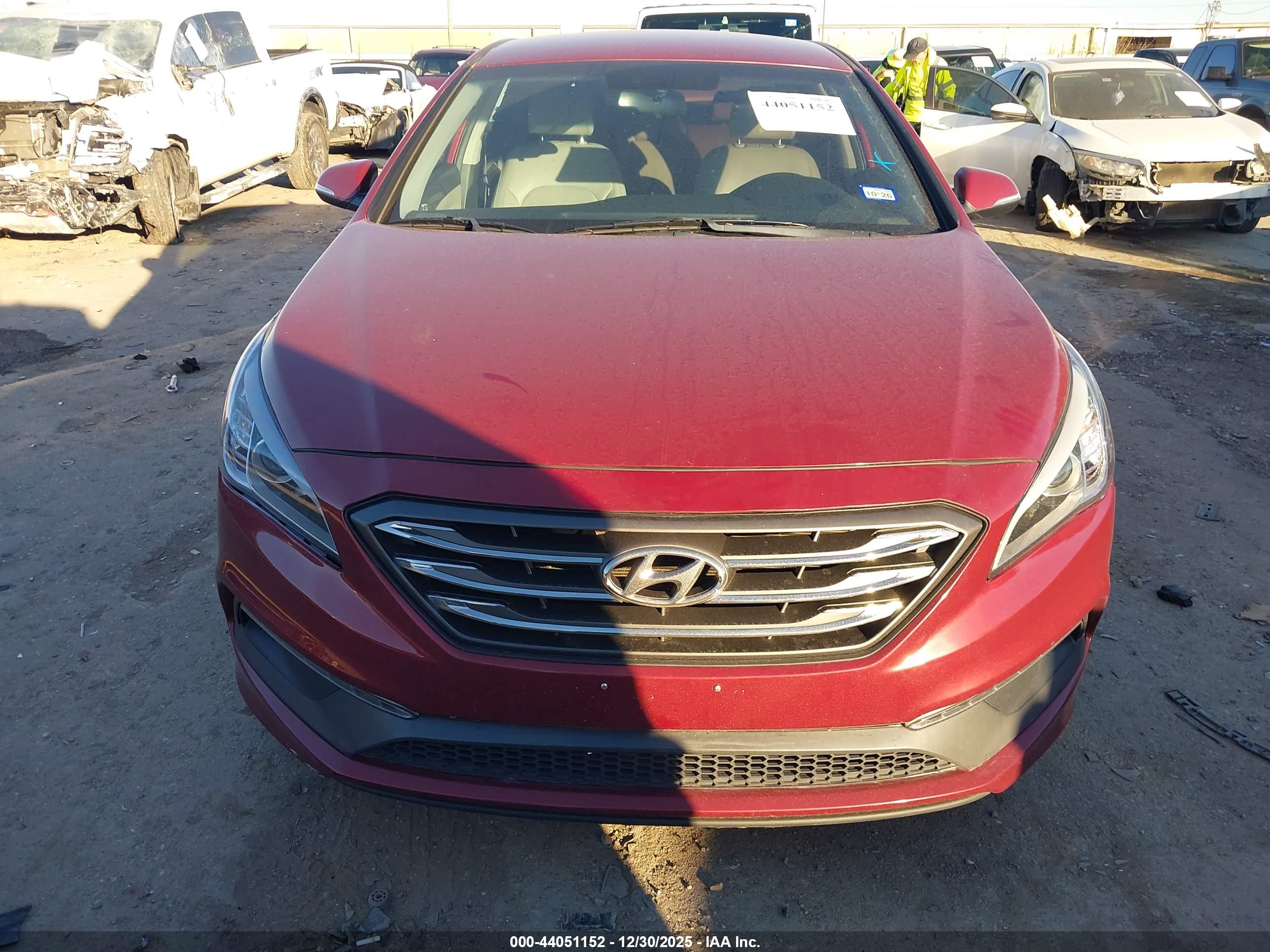 HYUNDAI SONATA image 6