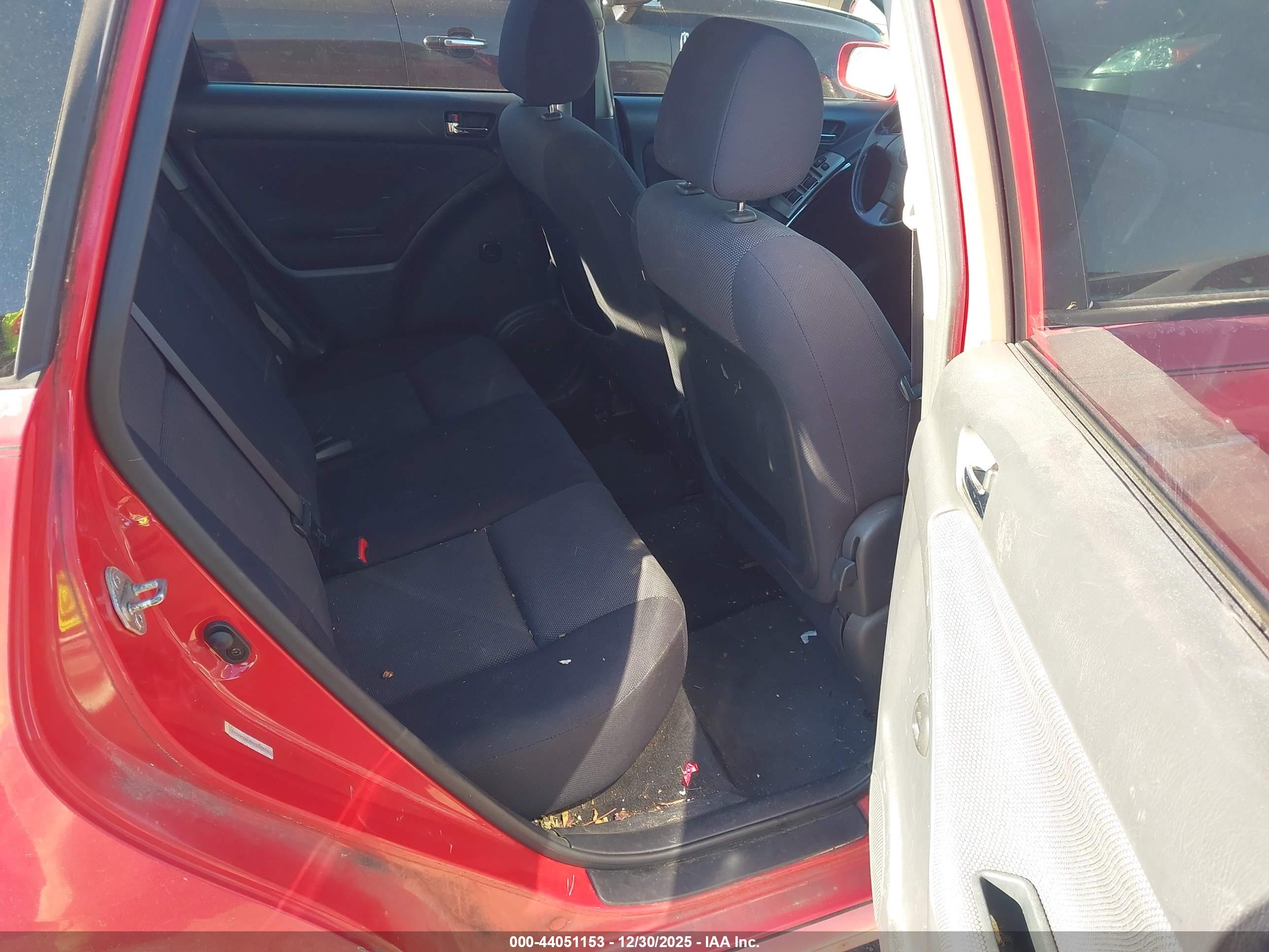 TOYOTA MATRIX image 8