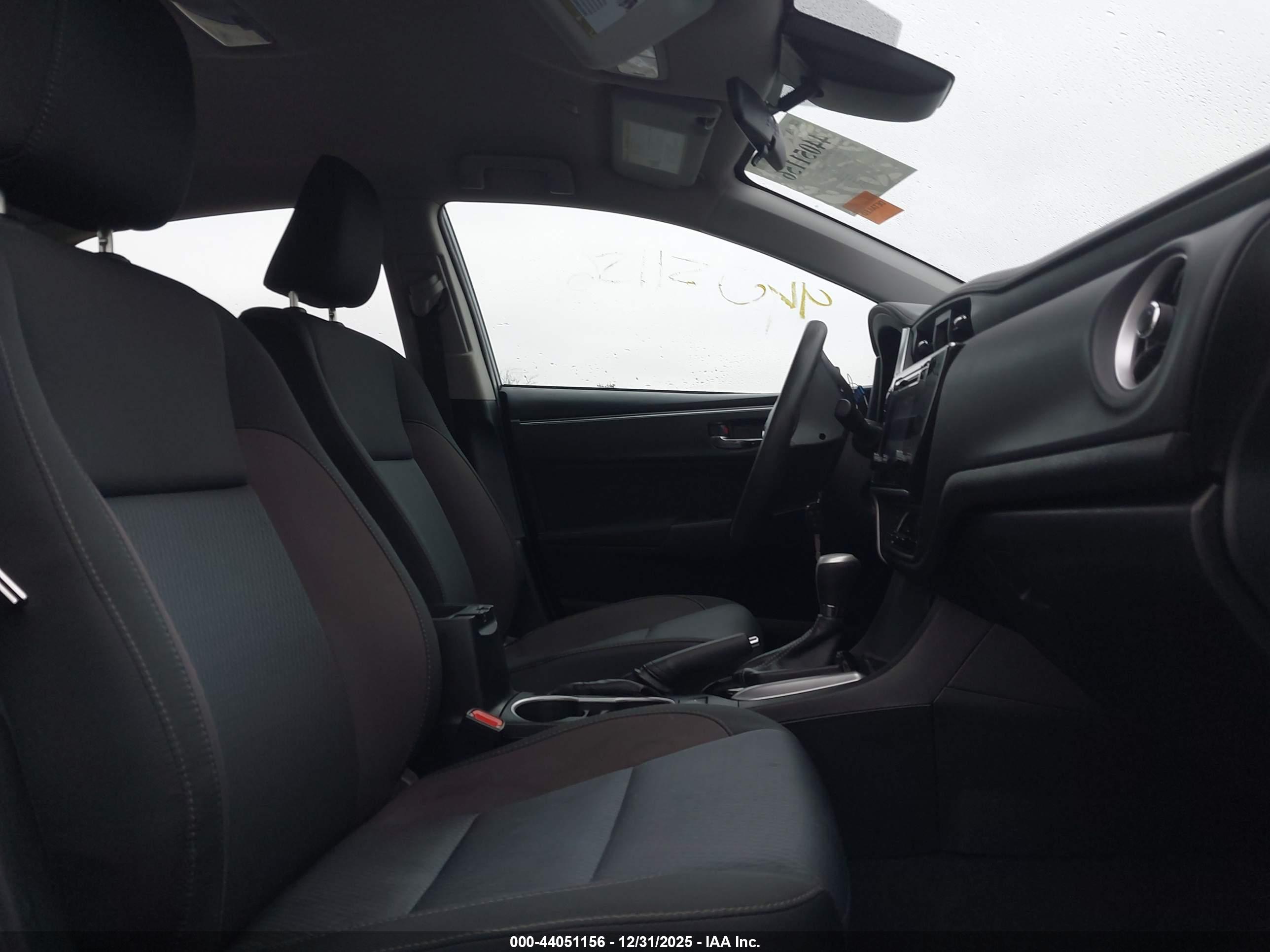 TOYOTA COROLLA image 5