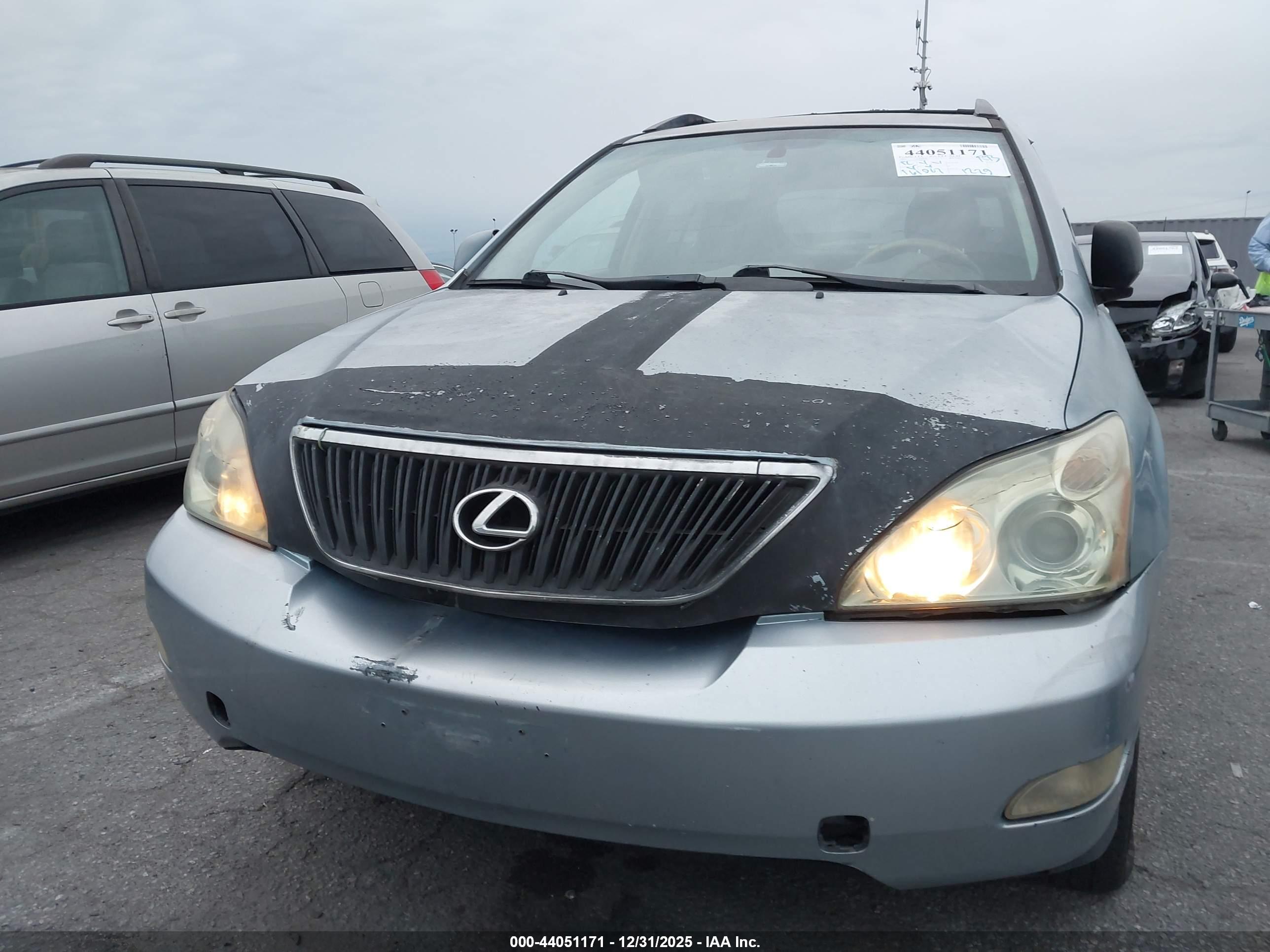 LEXUS RX image 6