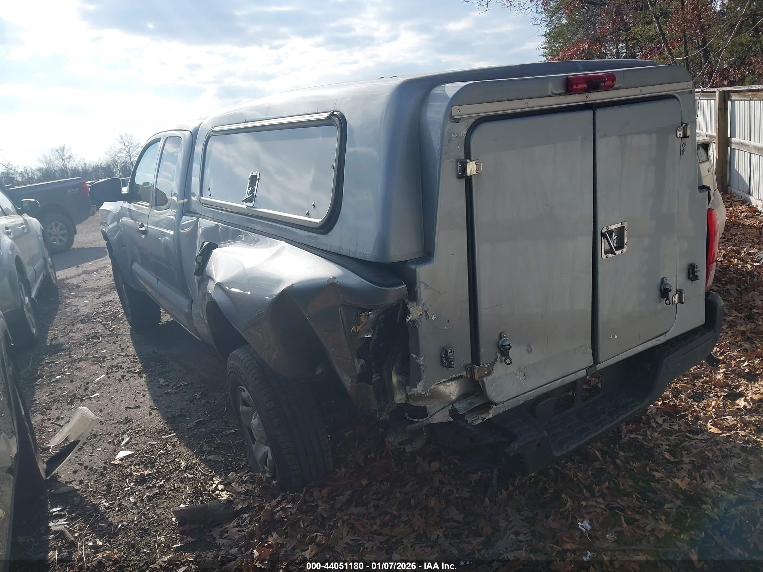TOYOTA TACOMA image 3