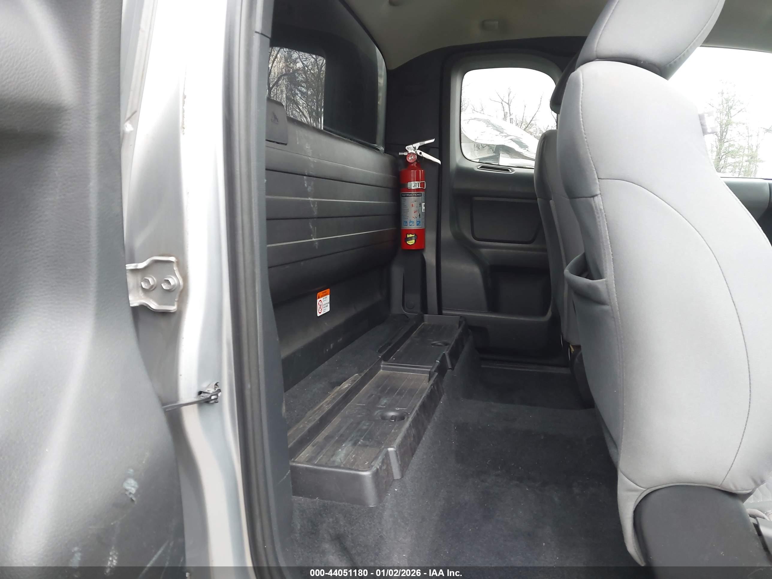 TOYOTA TACOMA image 8