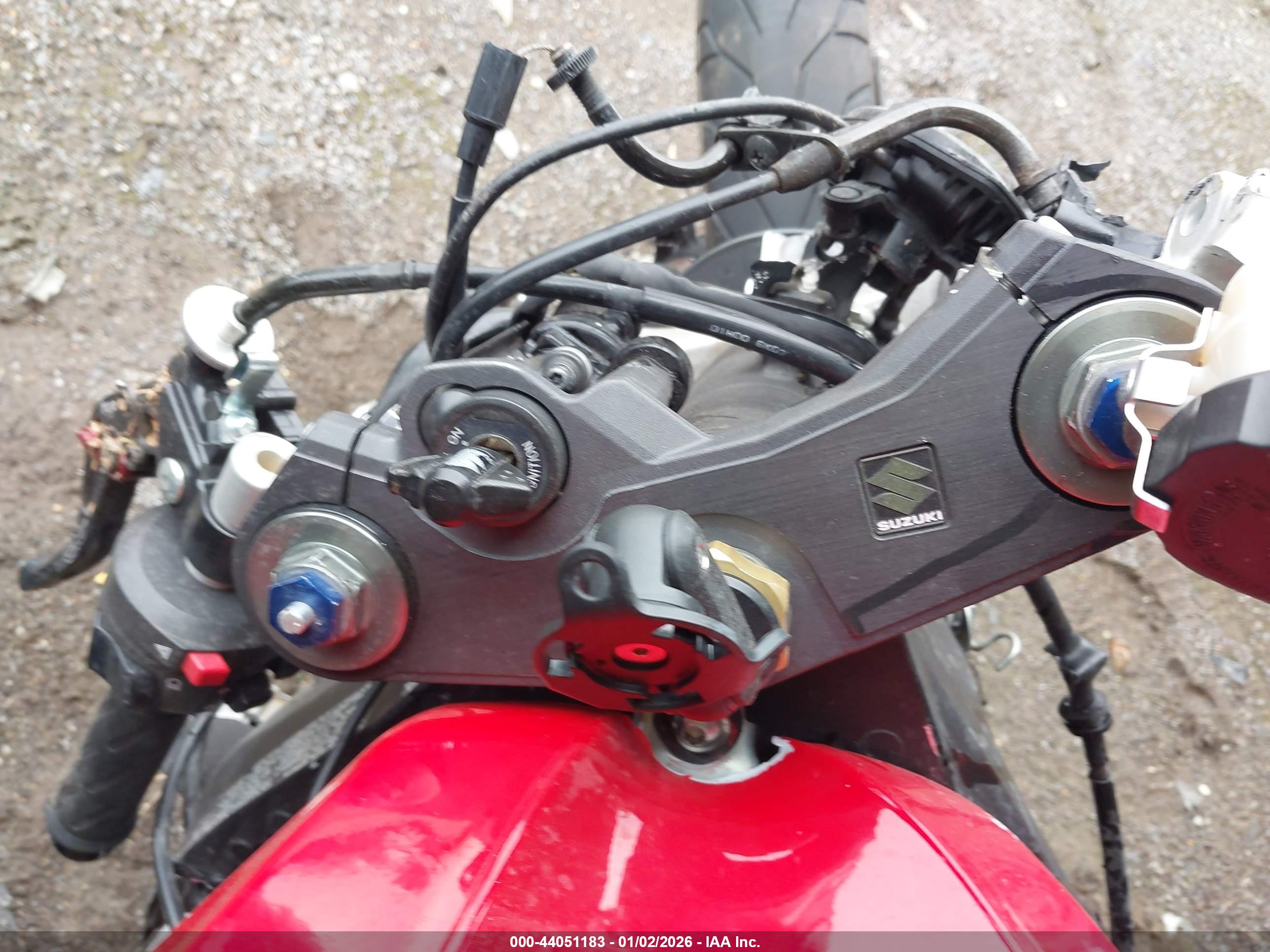 SUZUKI GSX-R750 image 7