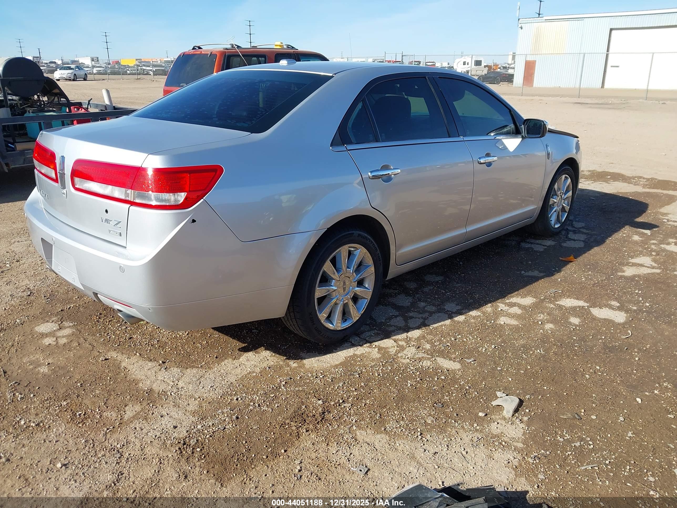 LINCOLN MKZ image 4