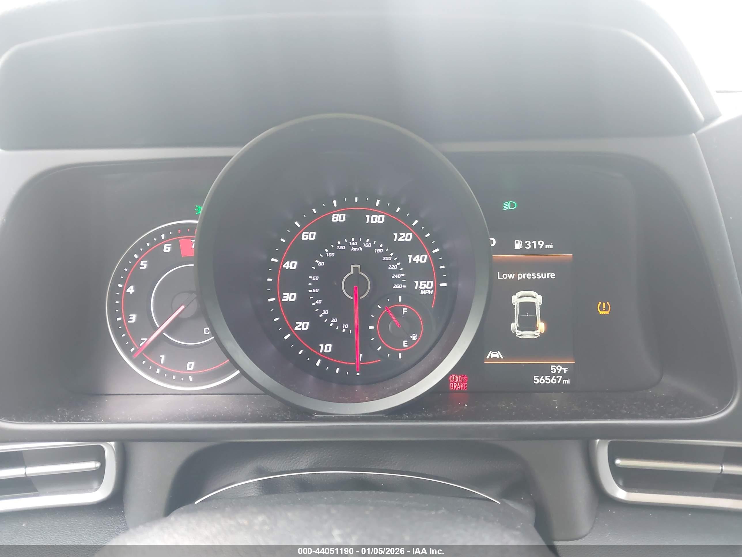 HYUNDAI ELANTRA image 7