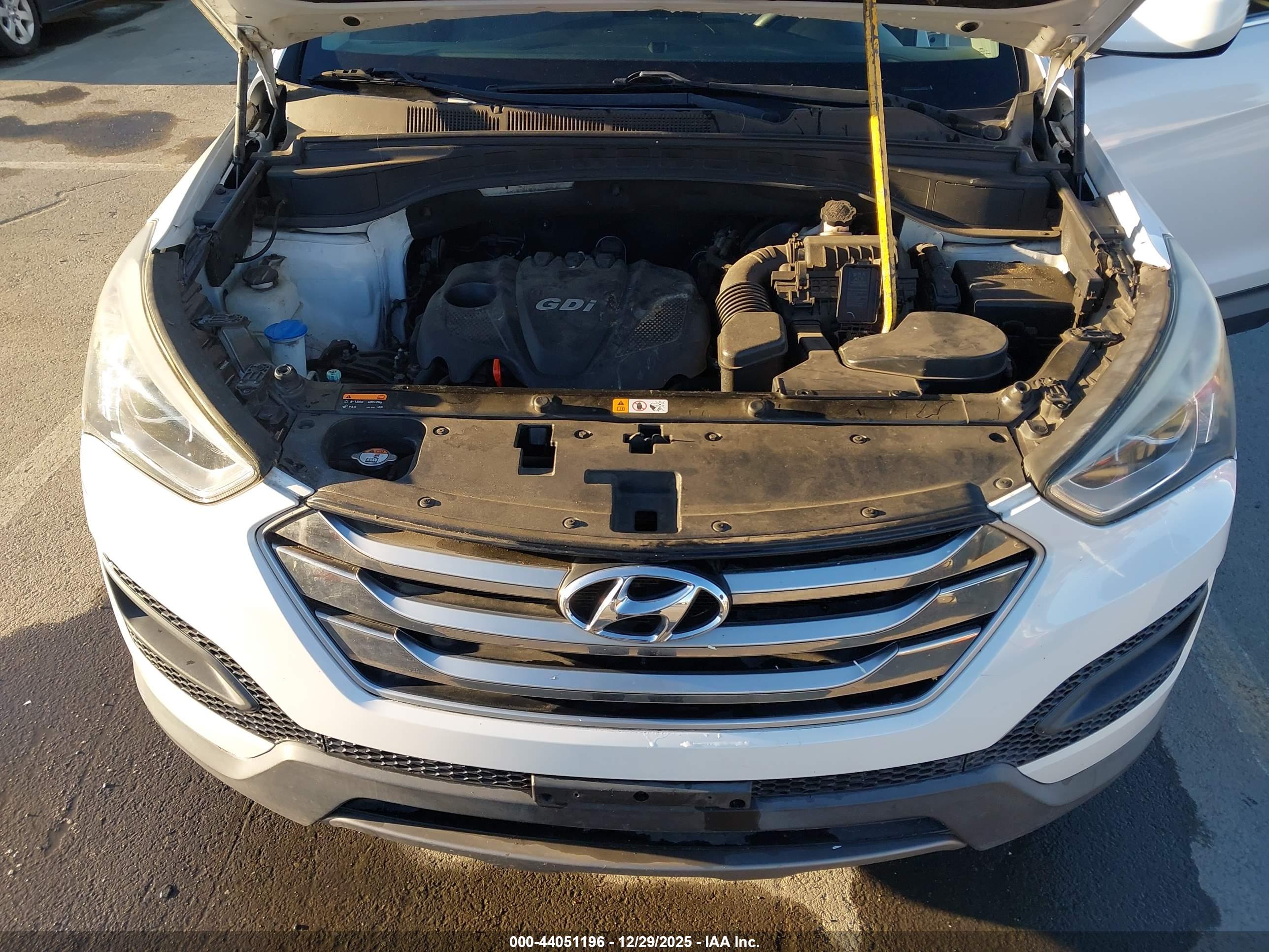 HYUNDAI SANTA image 10