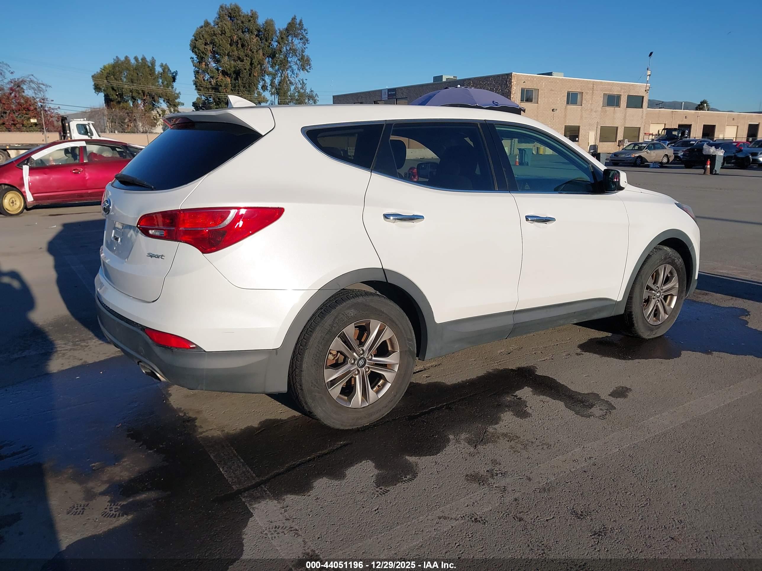 HYUNDAI SANTA image 4