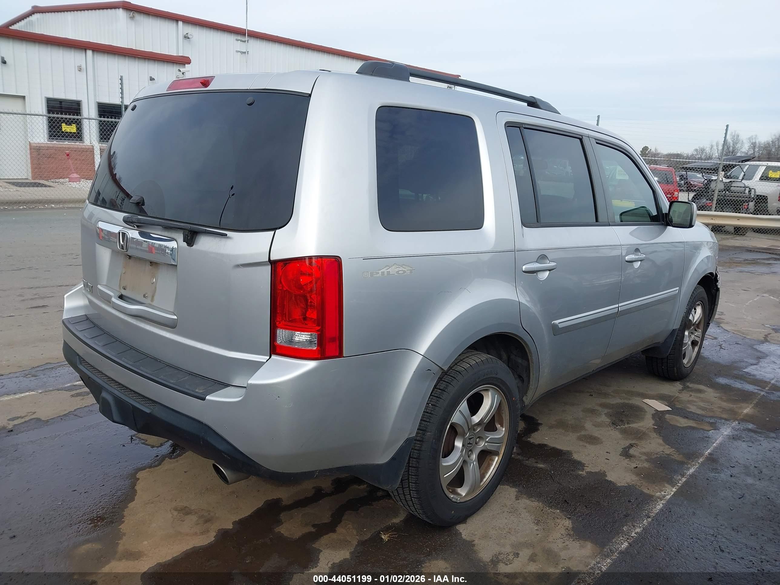 HONDA PILOT image 4