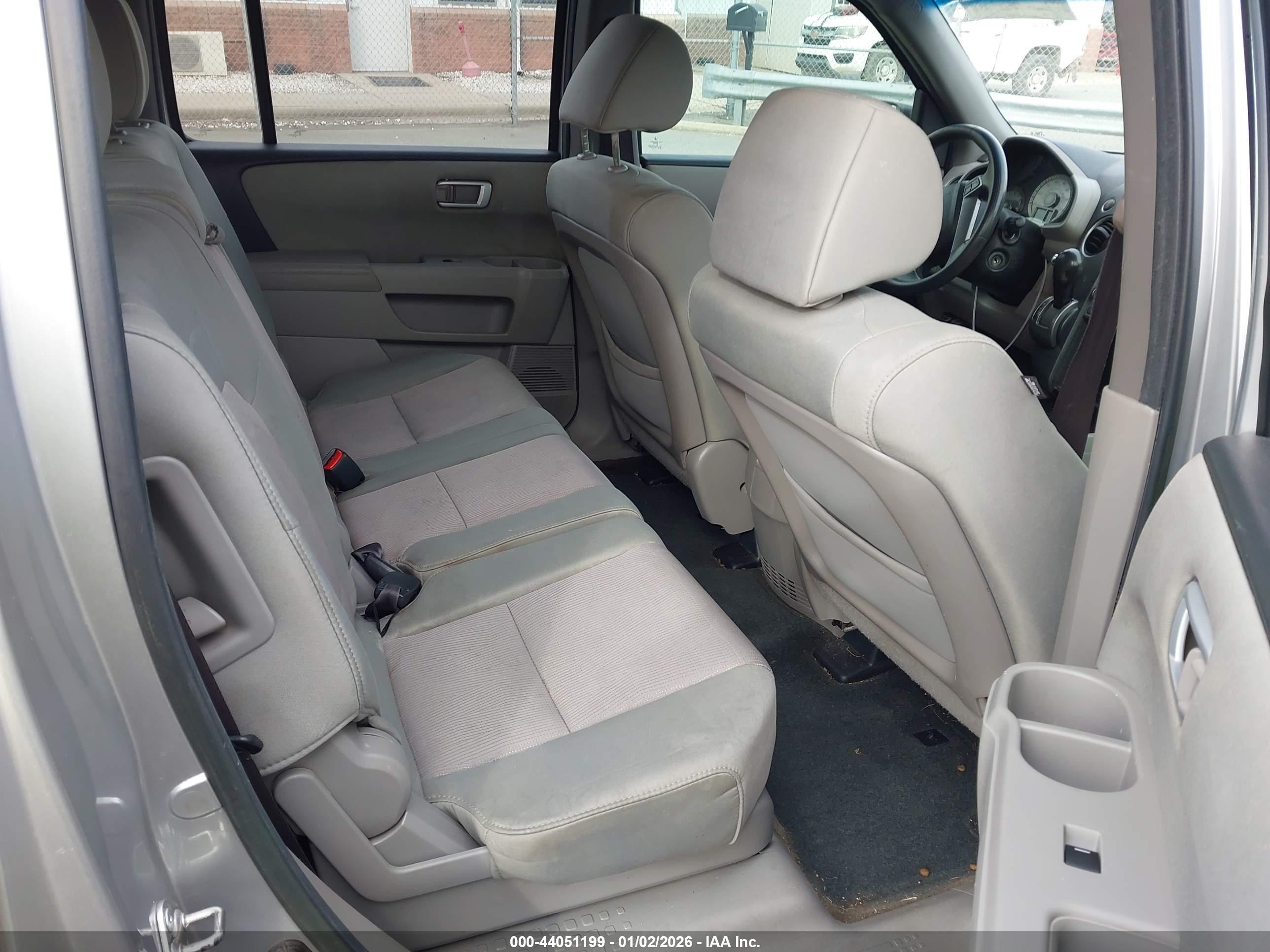 HONDA PILOT image 8