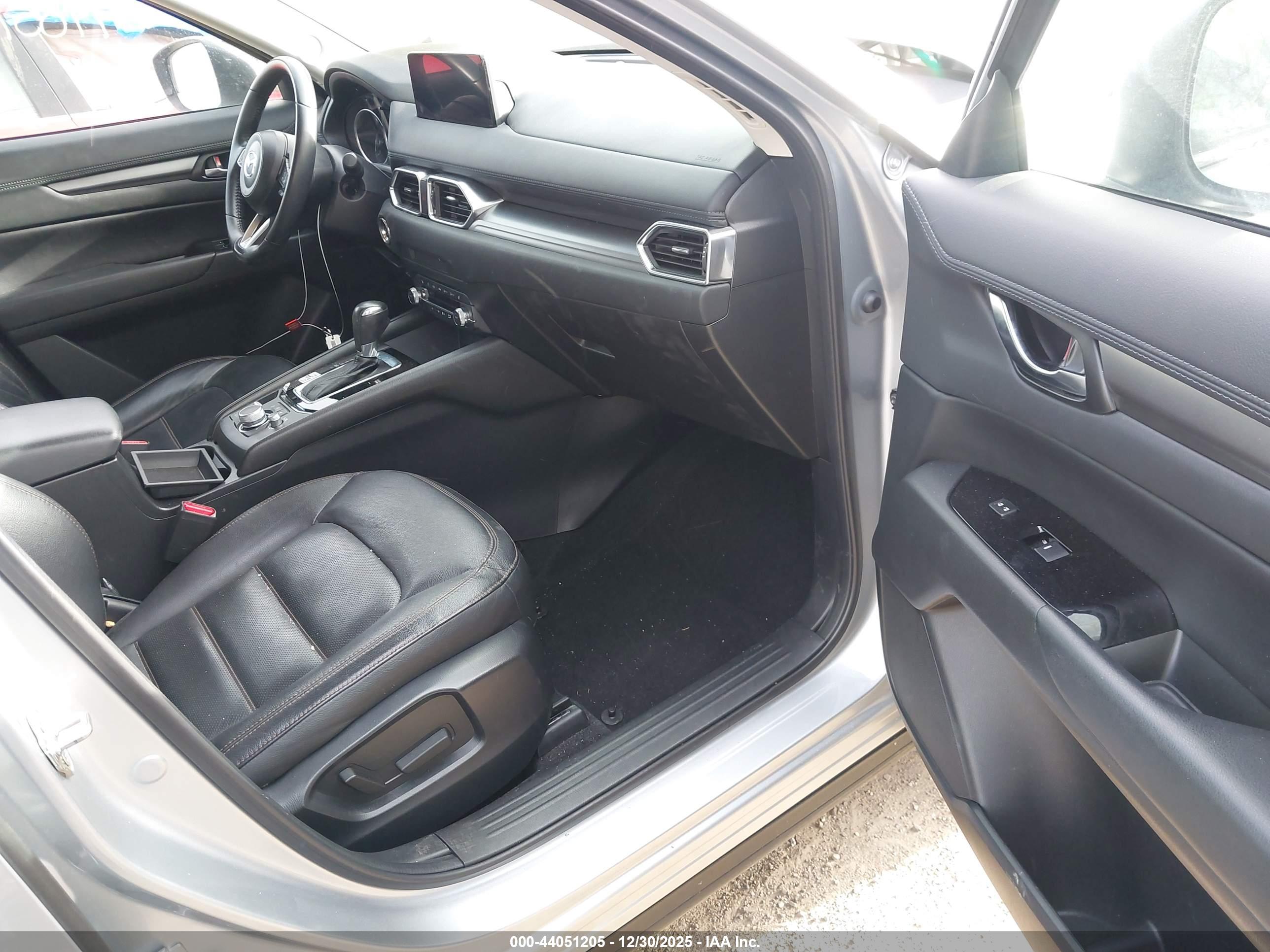 MAZDA CX-5 image 5