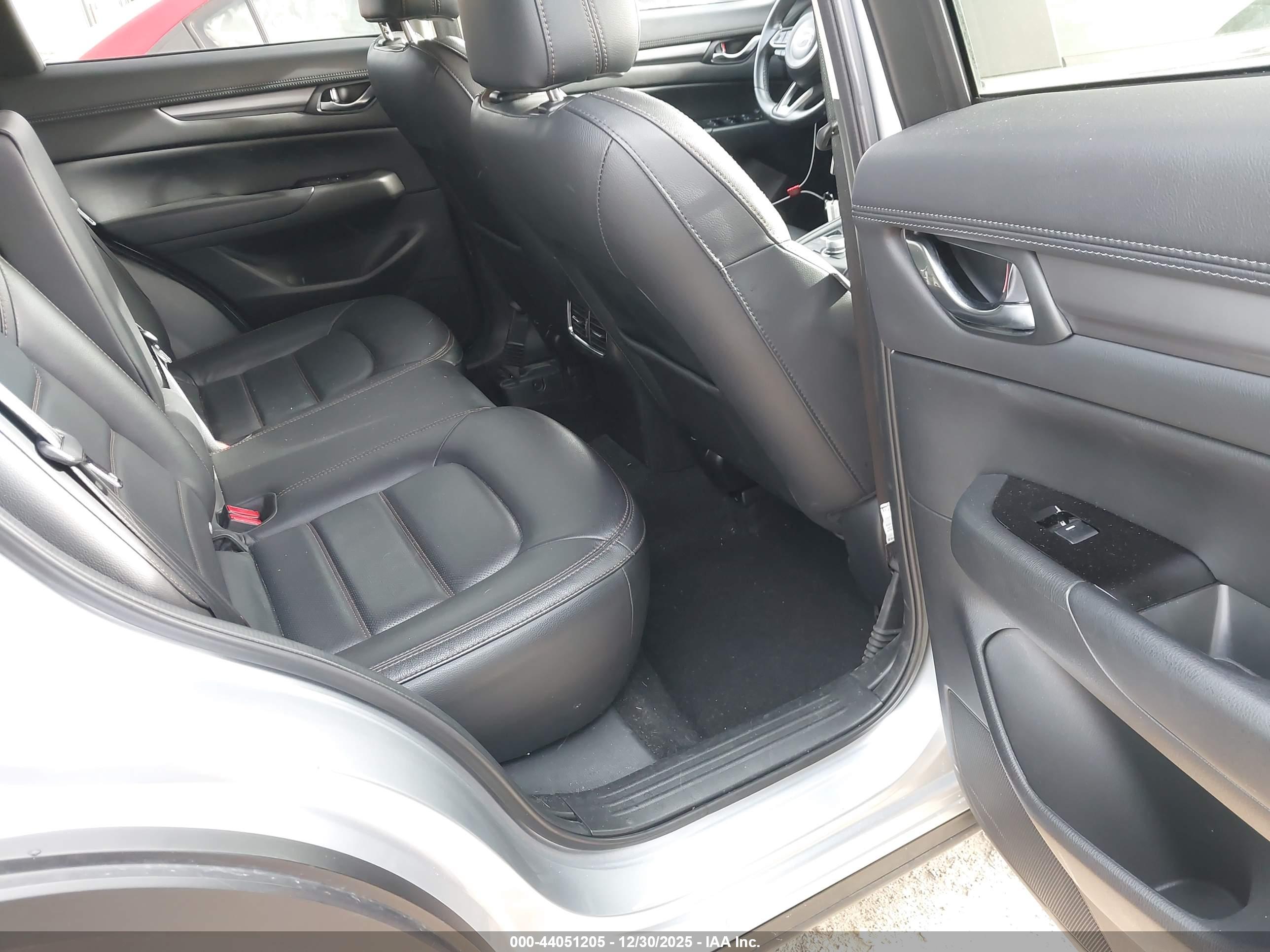 MAZDA CX-5 image 8