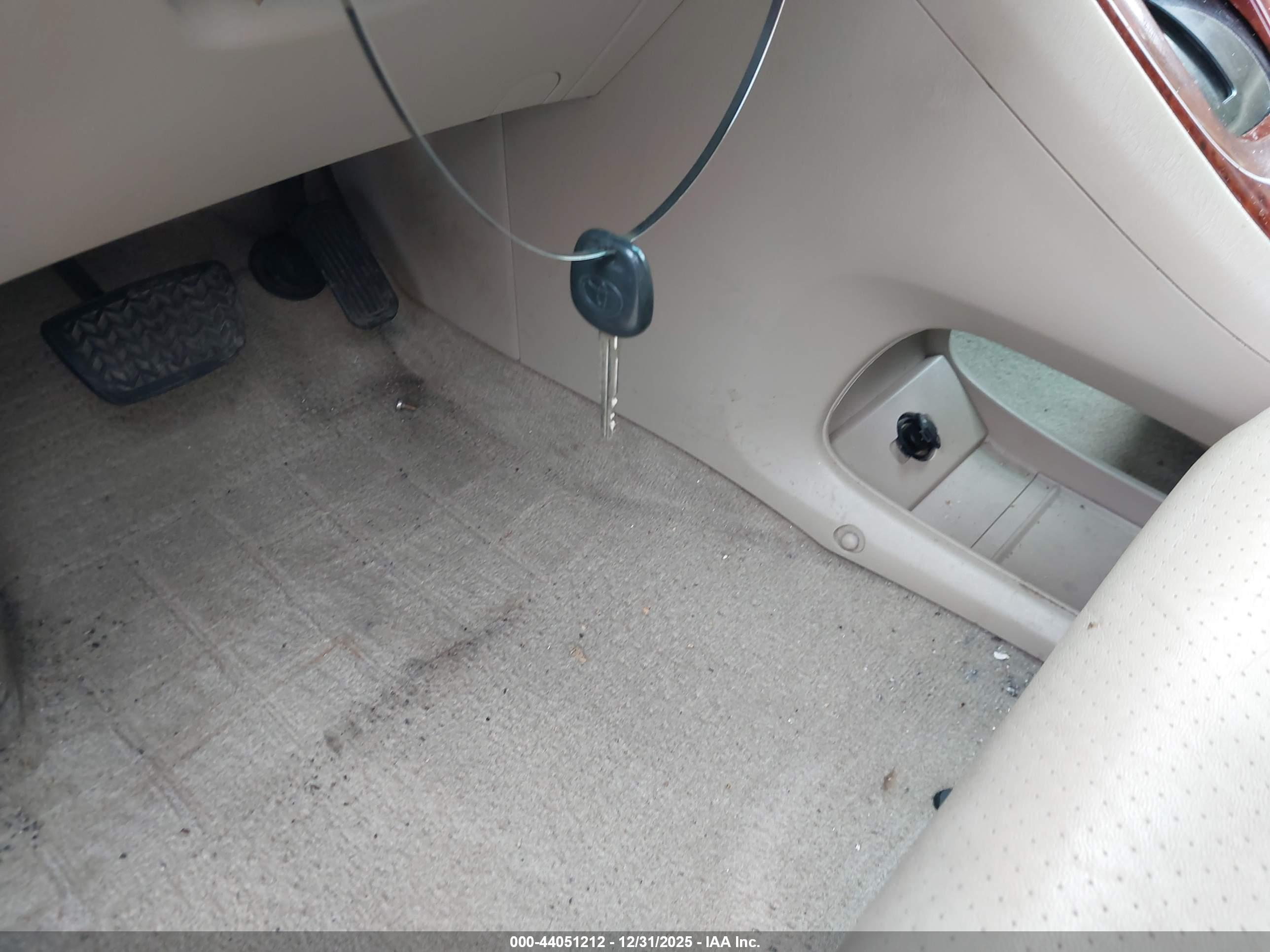 TOYOTA HIGHLANDER image 11