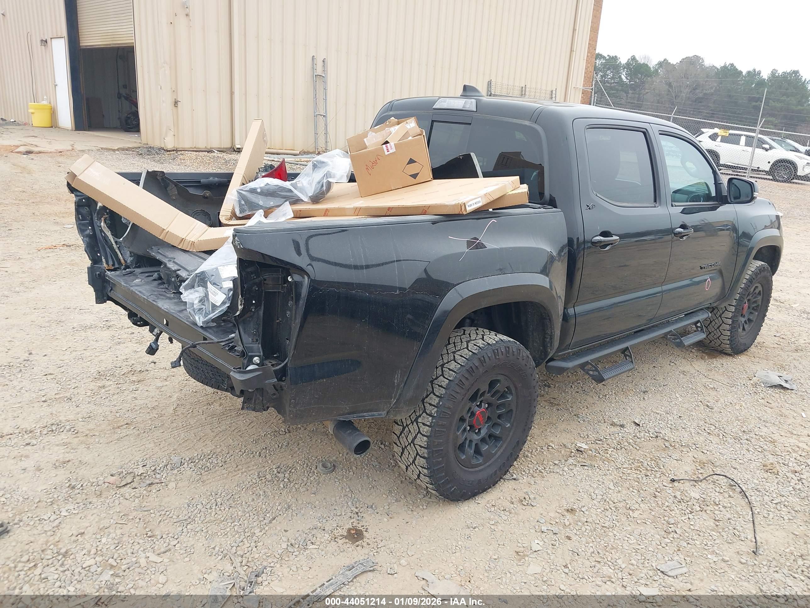 TOYOTA TACOMA image 4