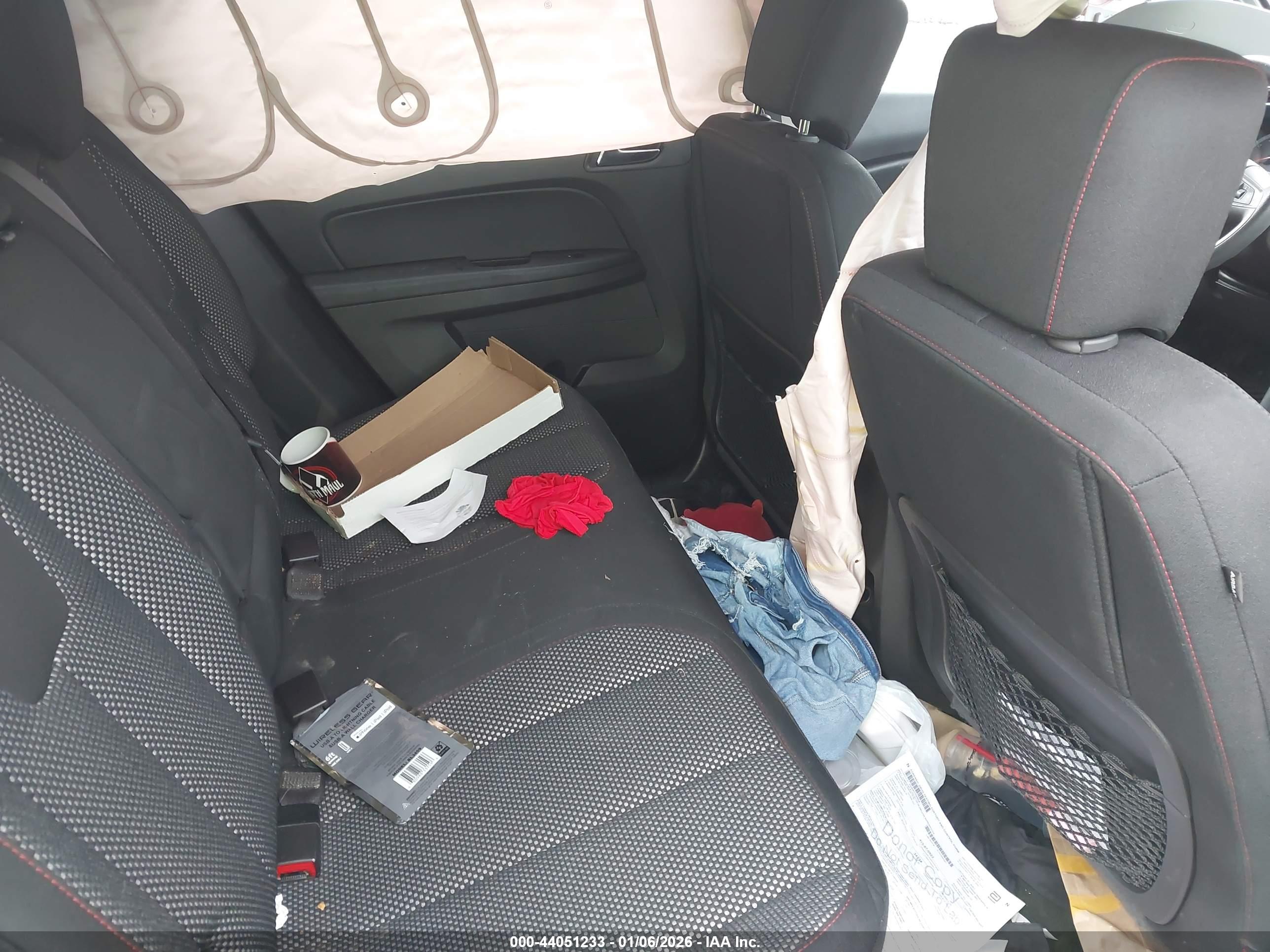 GMC TERRAIN image 8