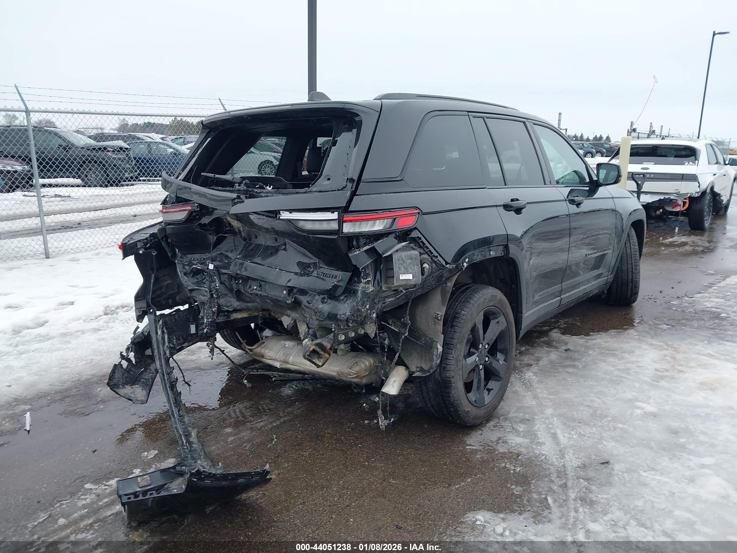 JEEP GRAND image 4