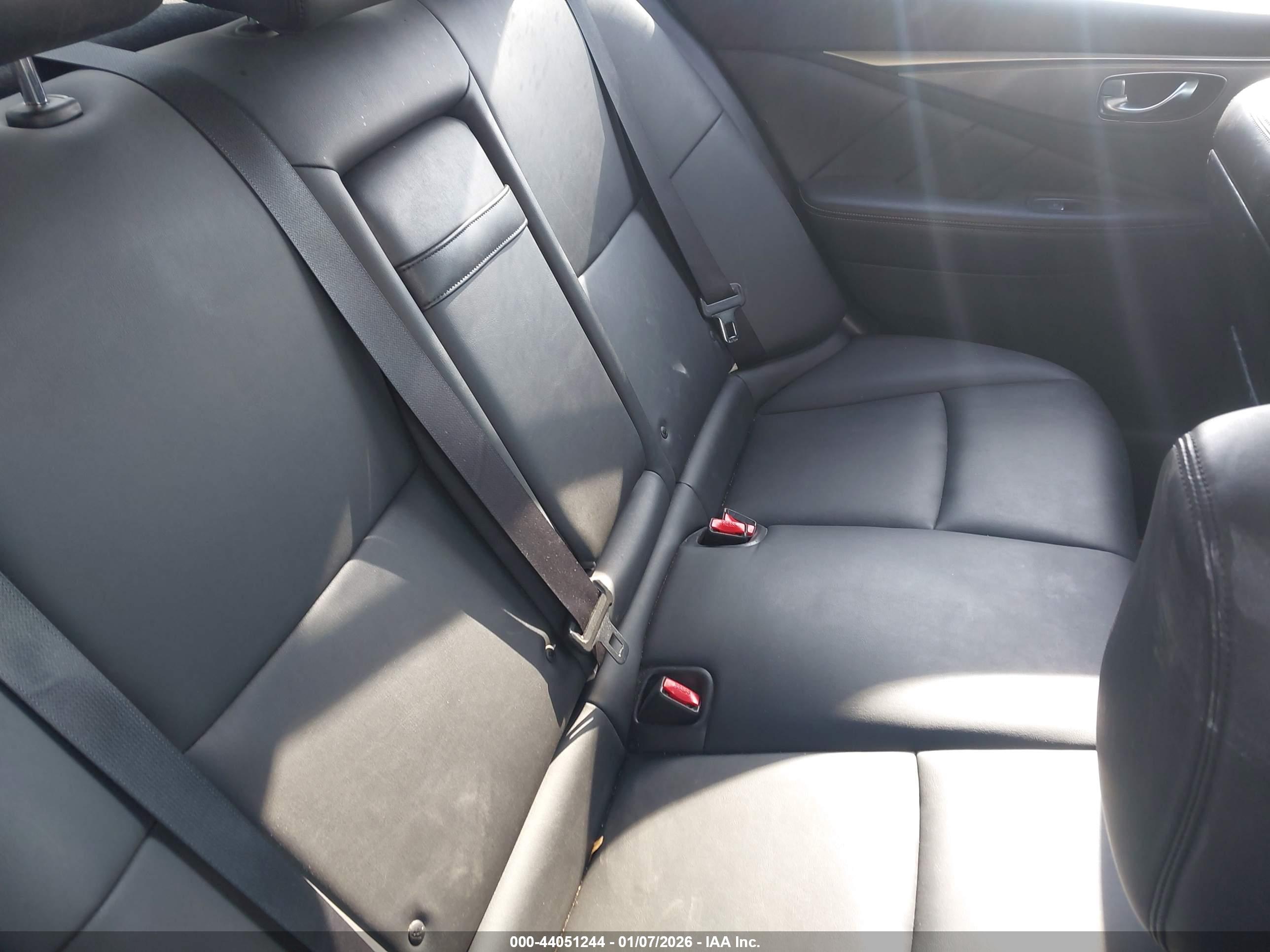 INFINITI Q50 image 8