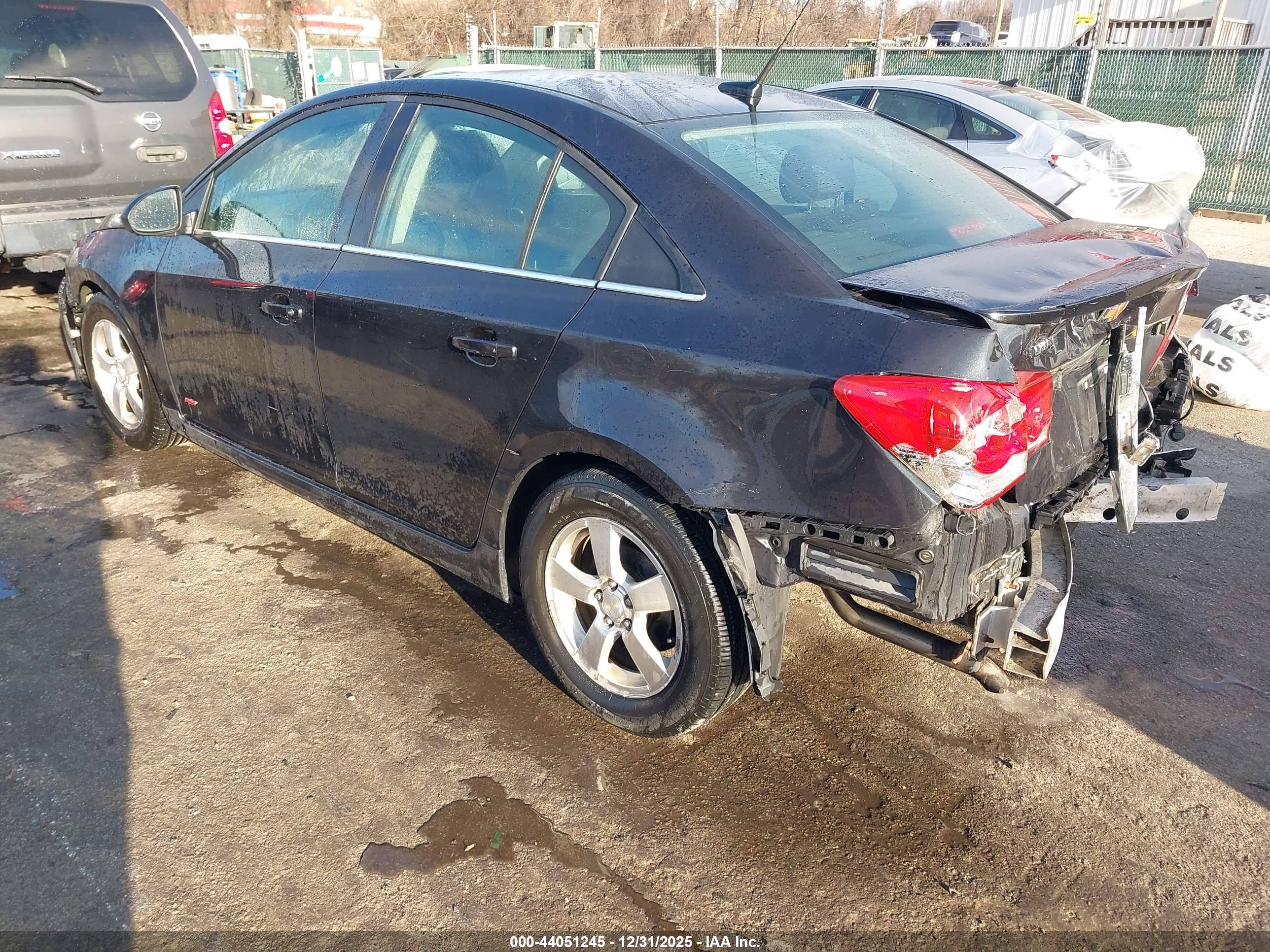 CHEVROLET CRUZE image 3