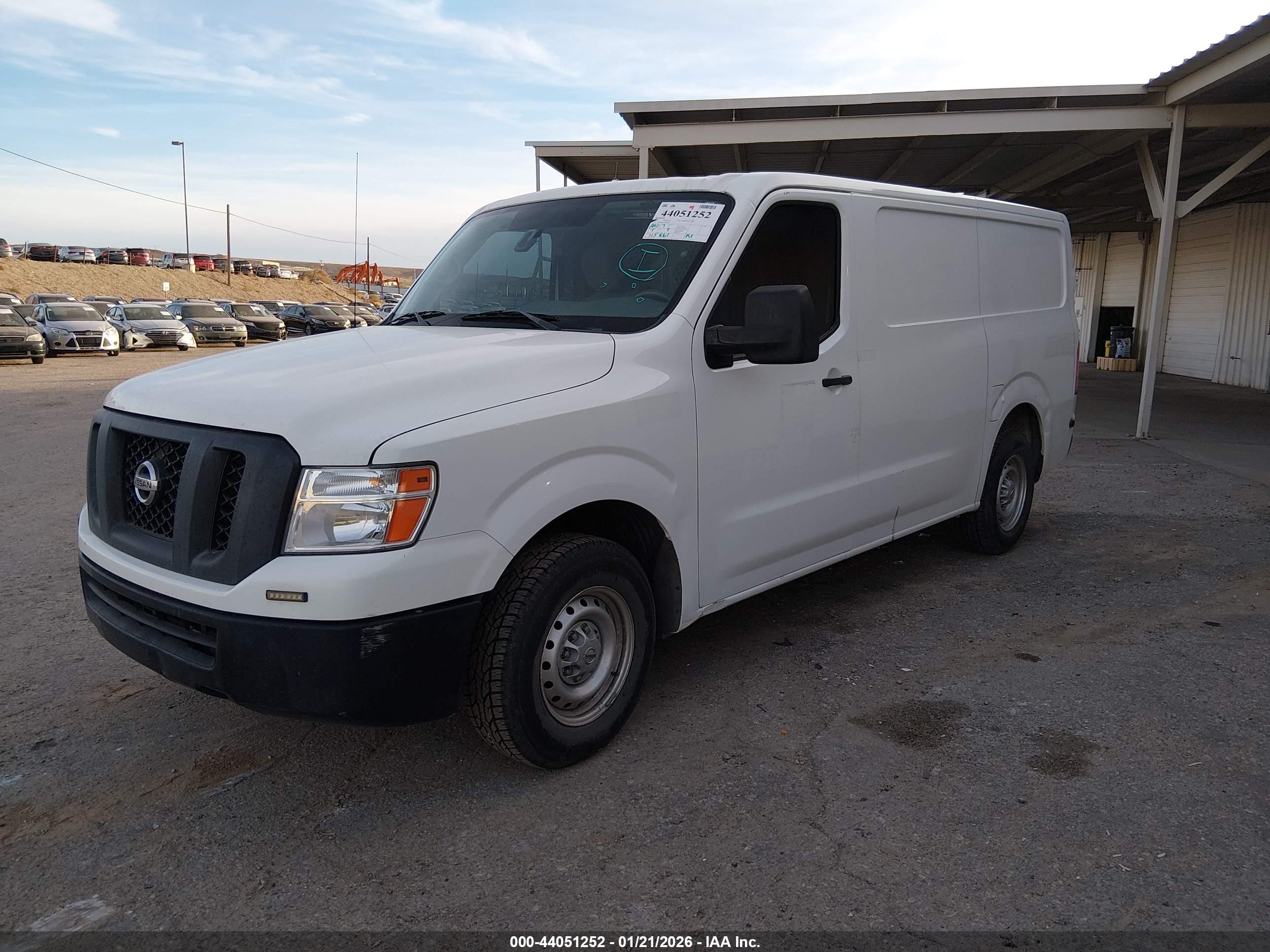 NISSAN NV image 2